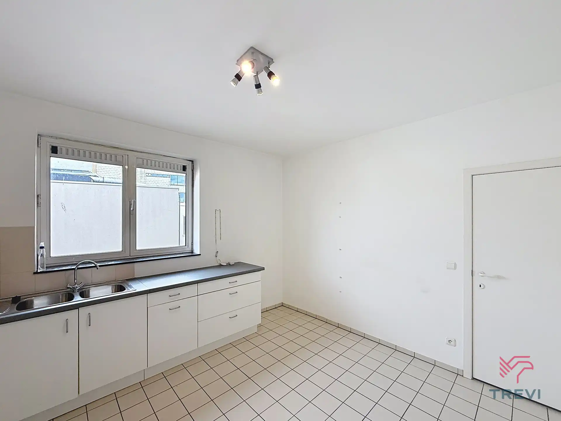 2 slaapkamer appartement - Dansaert wijk foto 8