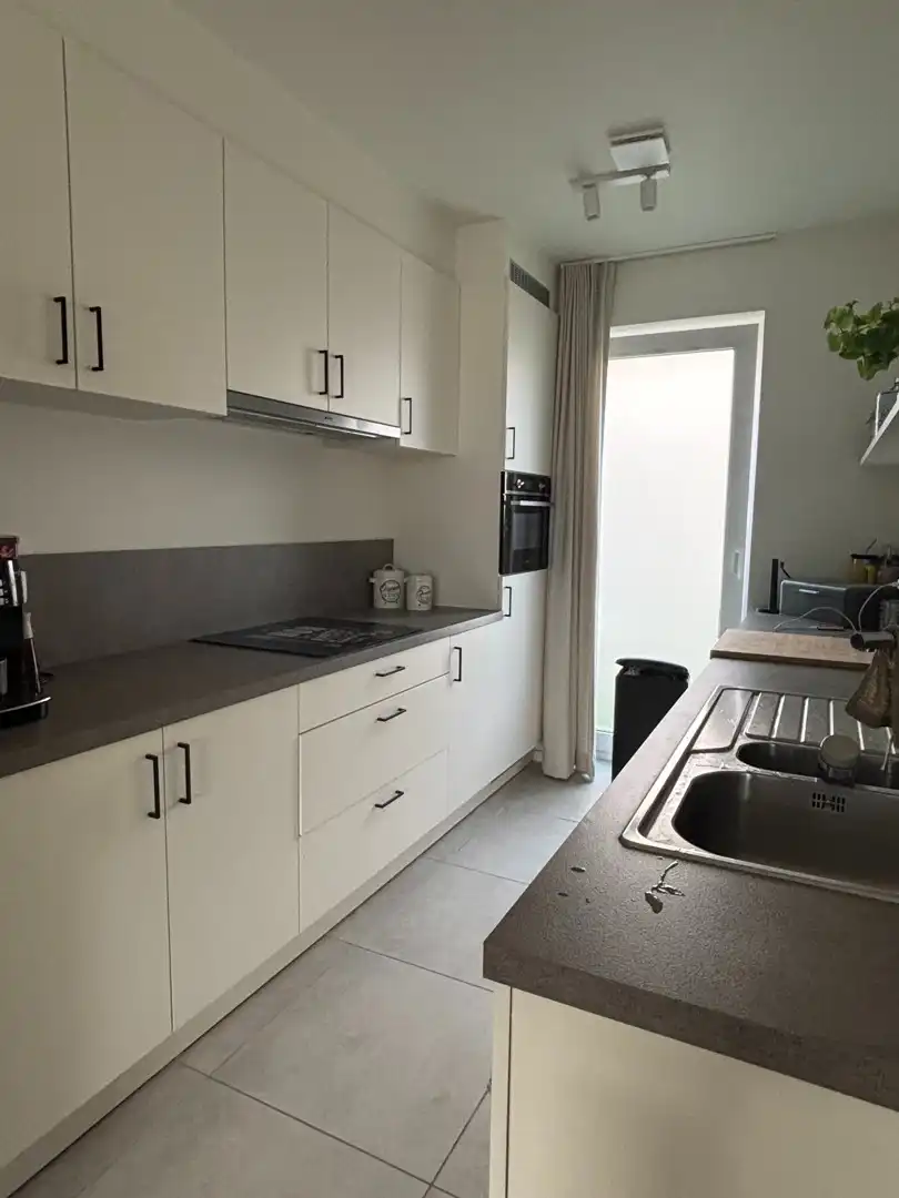 Moderne gezinswoning met 3 slaapkamers, ondergrondse staanplaats  en terras op de Groenloo-site in Koningslo foto 4