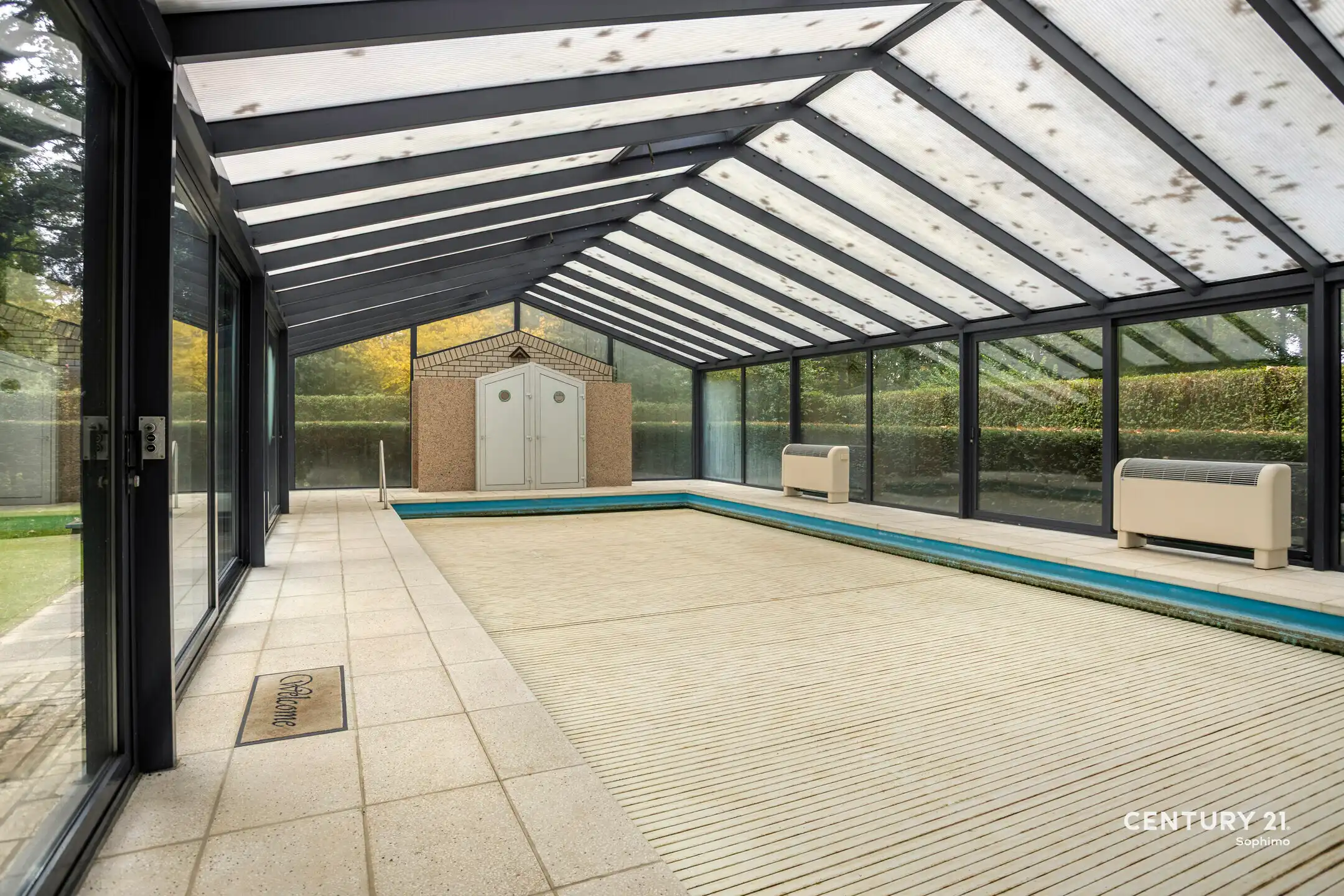 Vrijstaande woning met overdekt zwembad op 46a37 foto 31