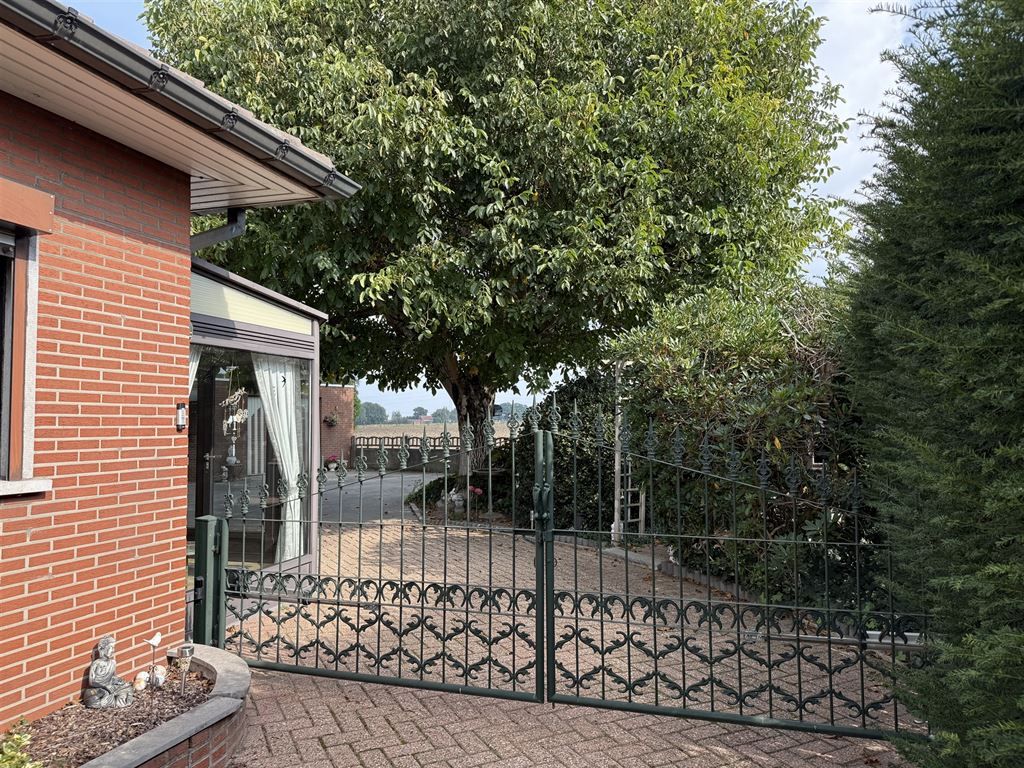Vrijstaande gezinswoning foto 4