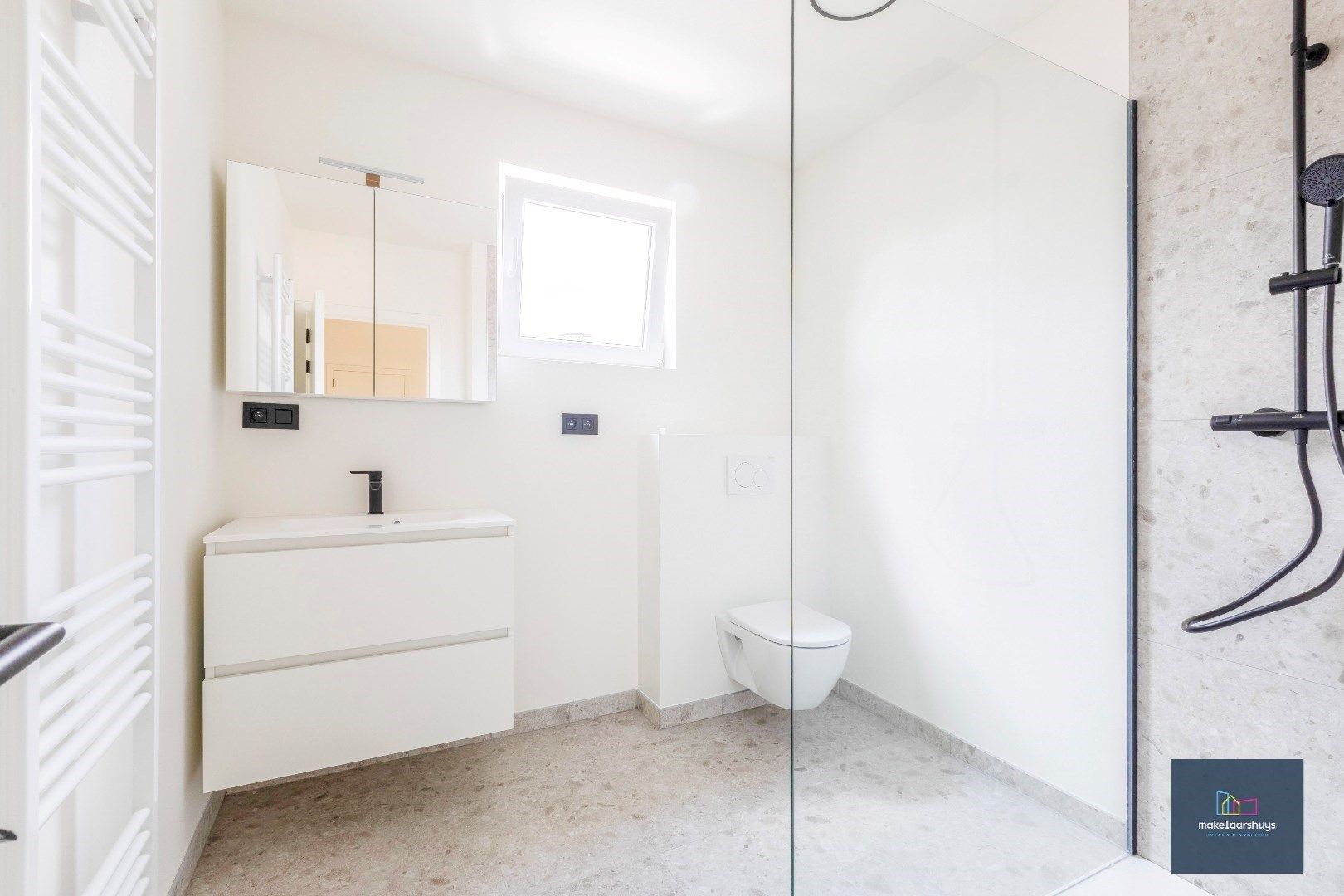 Prachtige penthouse met 2 slaapkamers en  groot terras met uniek uitzicht foto 15
