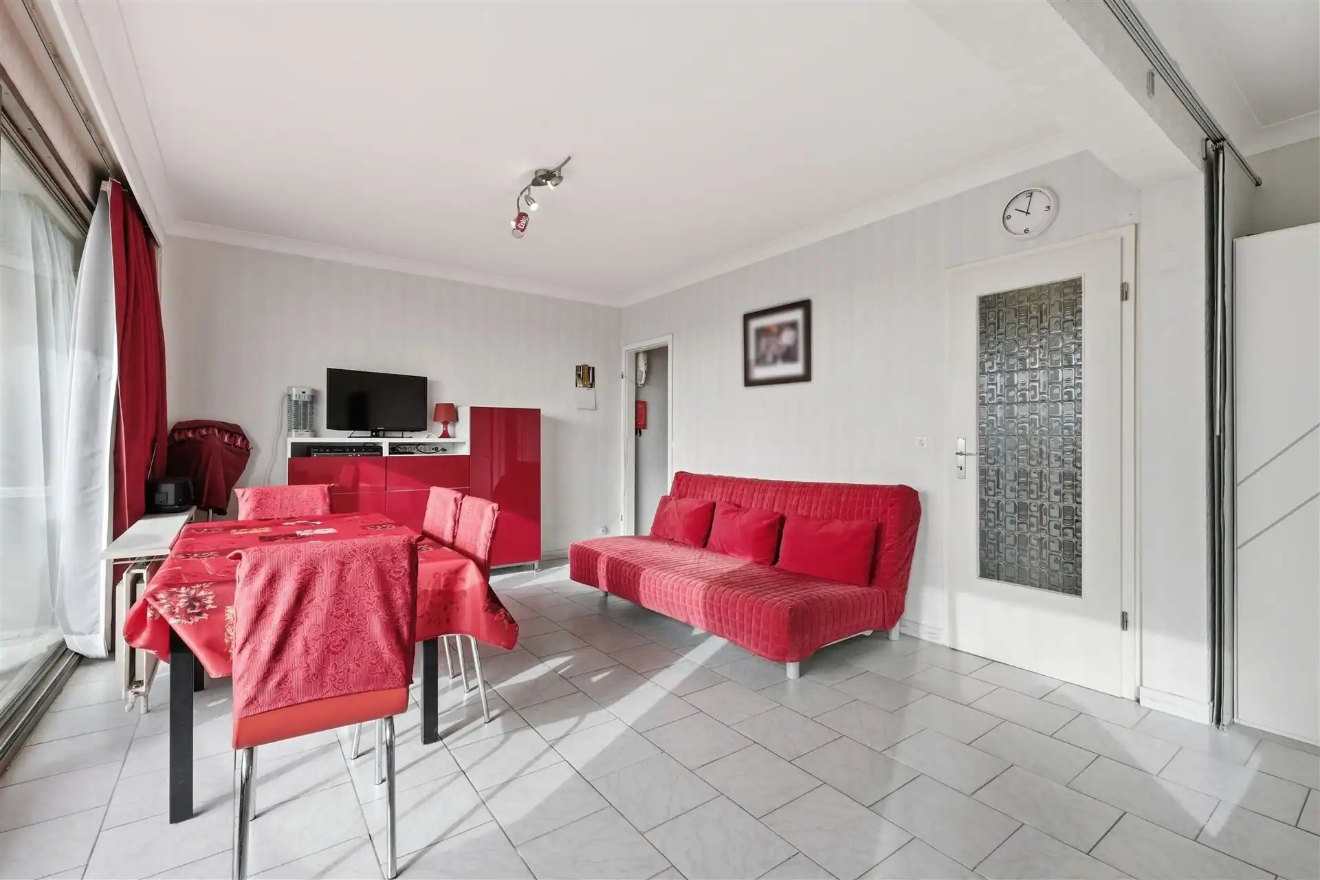 ZONNIG / VLAK AAN ZEEDIJK foto 9