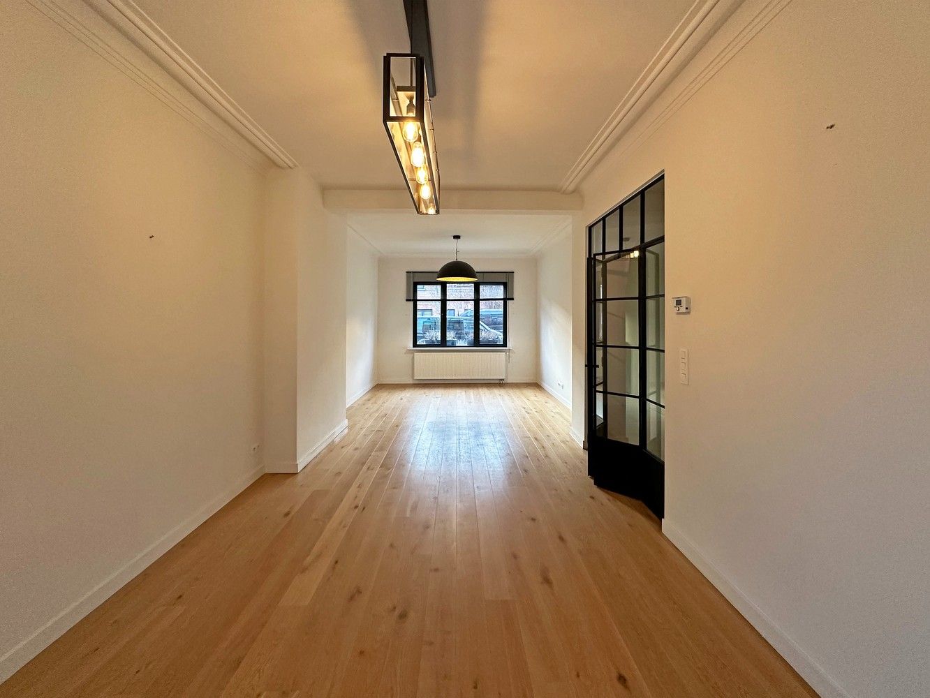 Huis met 3 slaapkamers + dressing en tuin te Wijnegem! foto 2