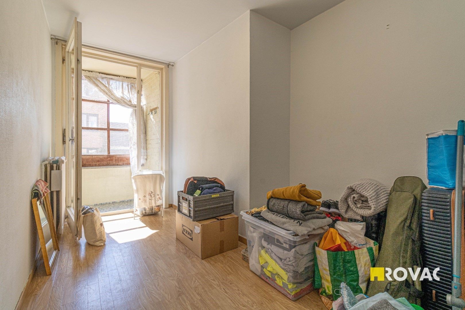 Zeer verzorgd en centraal gelegen appartement op 1ste verdieping met bijhorende autostandplaats foto 10