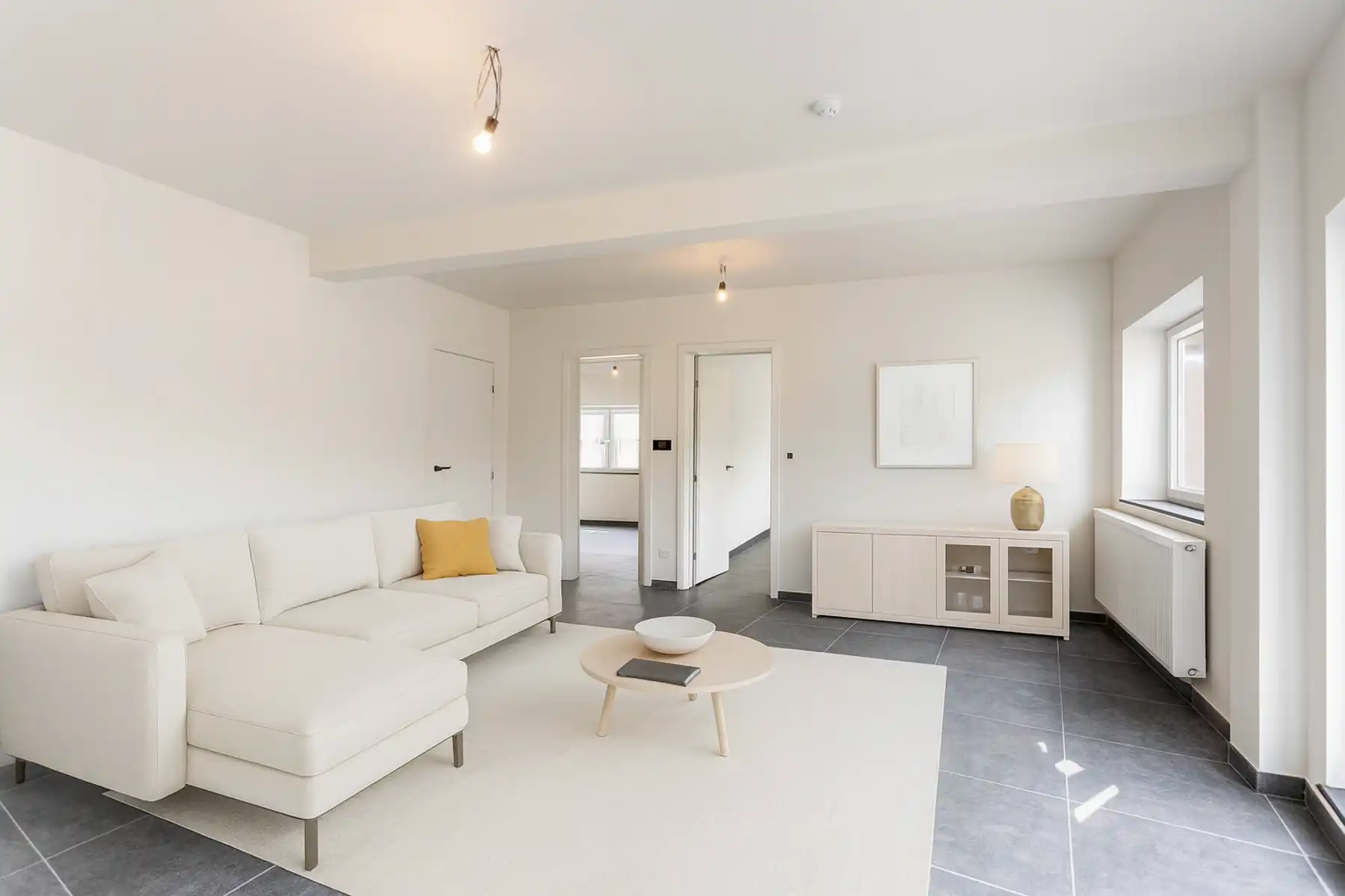 Erg ruim appartement met groot terras! foto 5