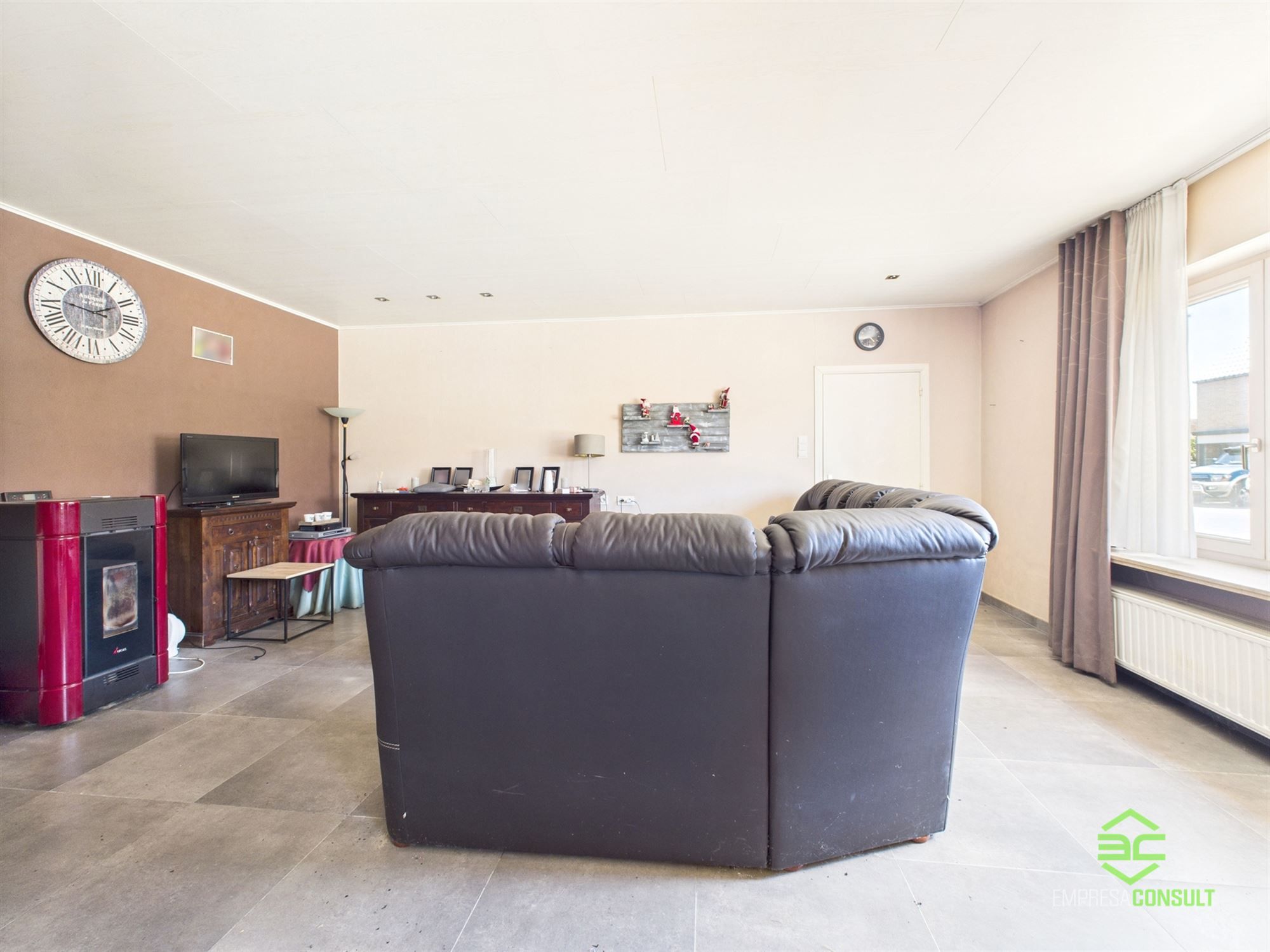 Ruime woning met 3 slpk en grote garage in Kozen! foto 4