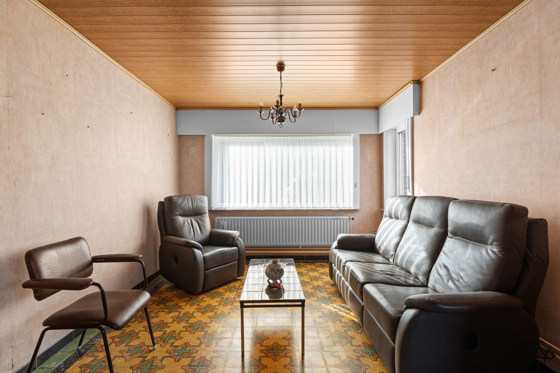 Alleenstaande gezinswoning met tuin en potentieel in Torhout foto 4