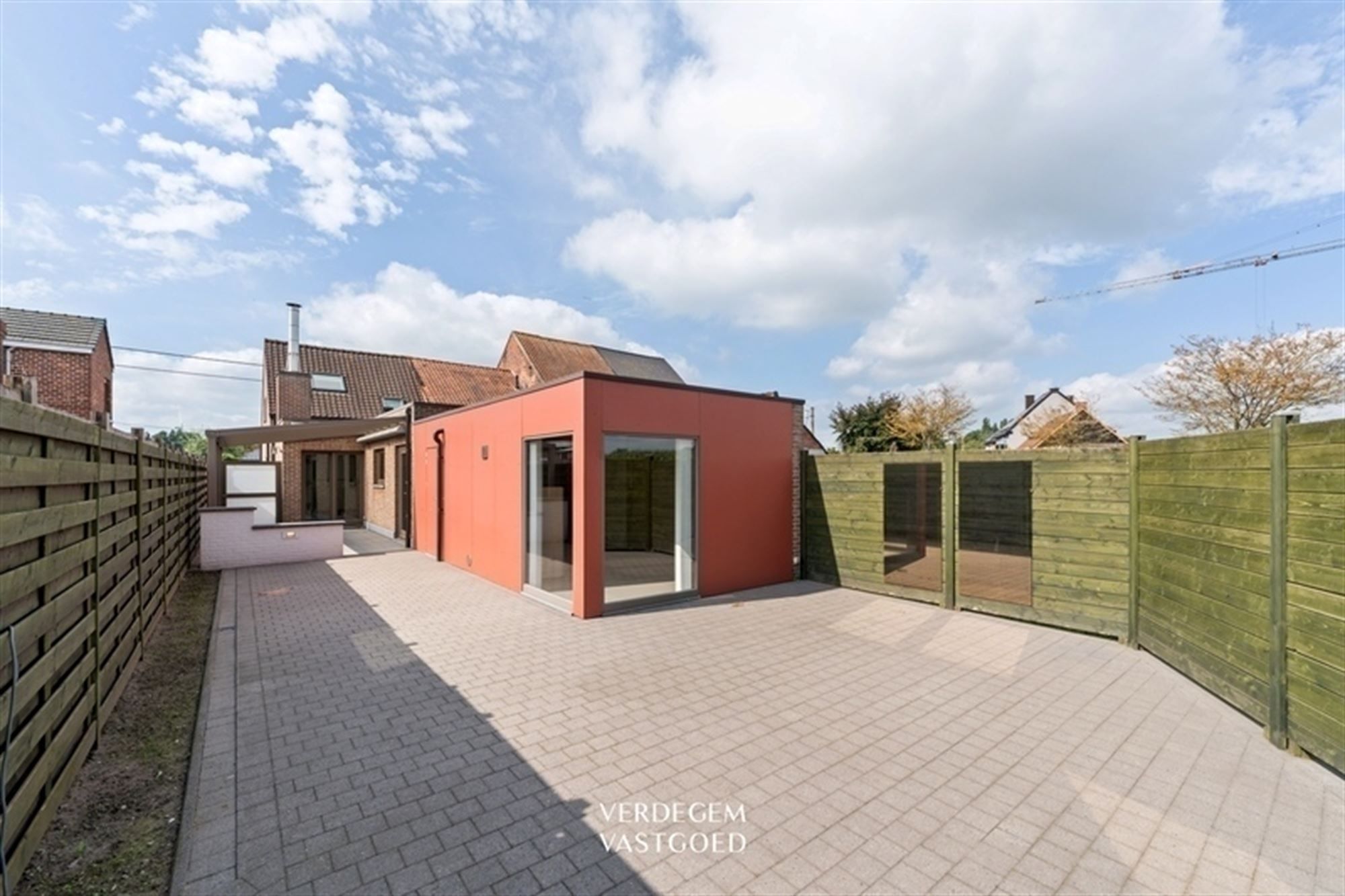 Instapklaar wonen met 2 slaapkamers, atelier en tuin, ideaal voor woon/werk foto 18