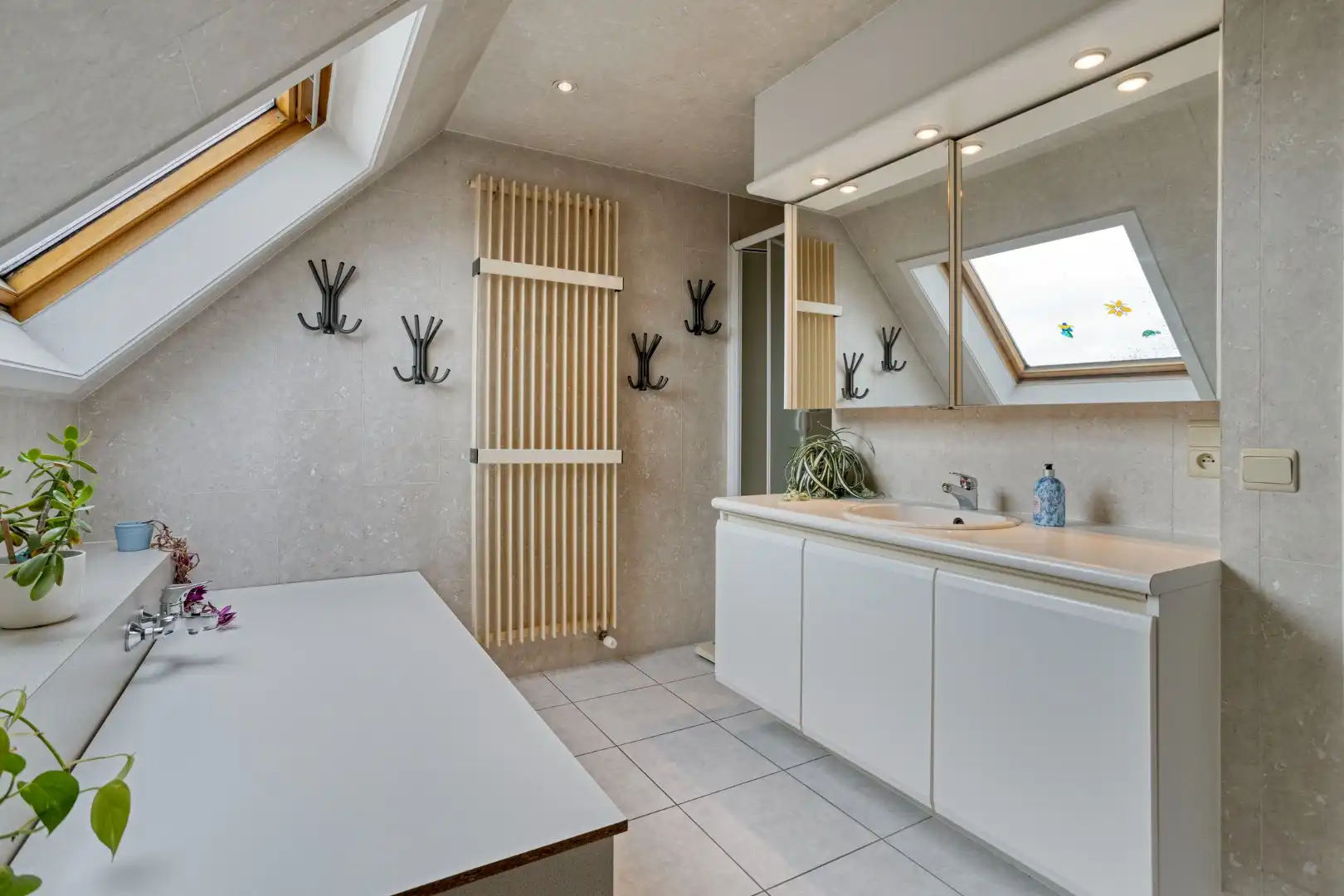 Prachtige, uiterst verzorgde villa met oogverblindende tuin op 903 m2! foto 14