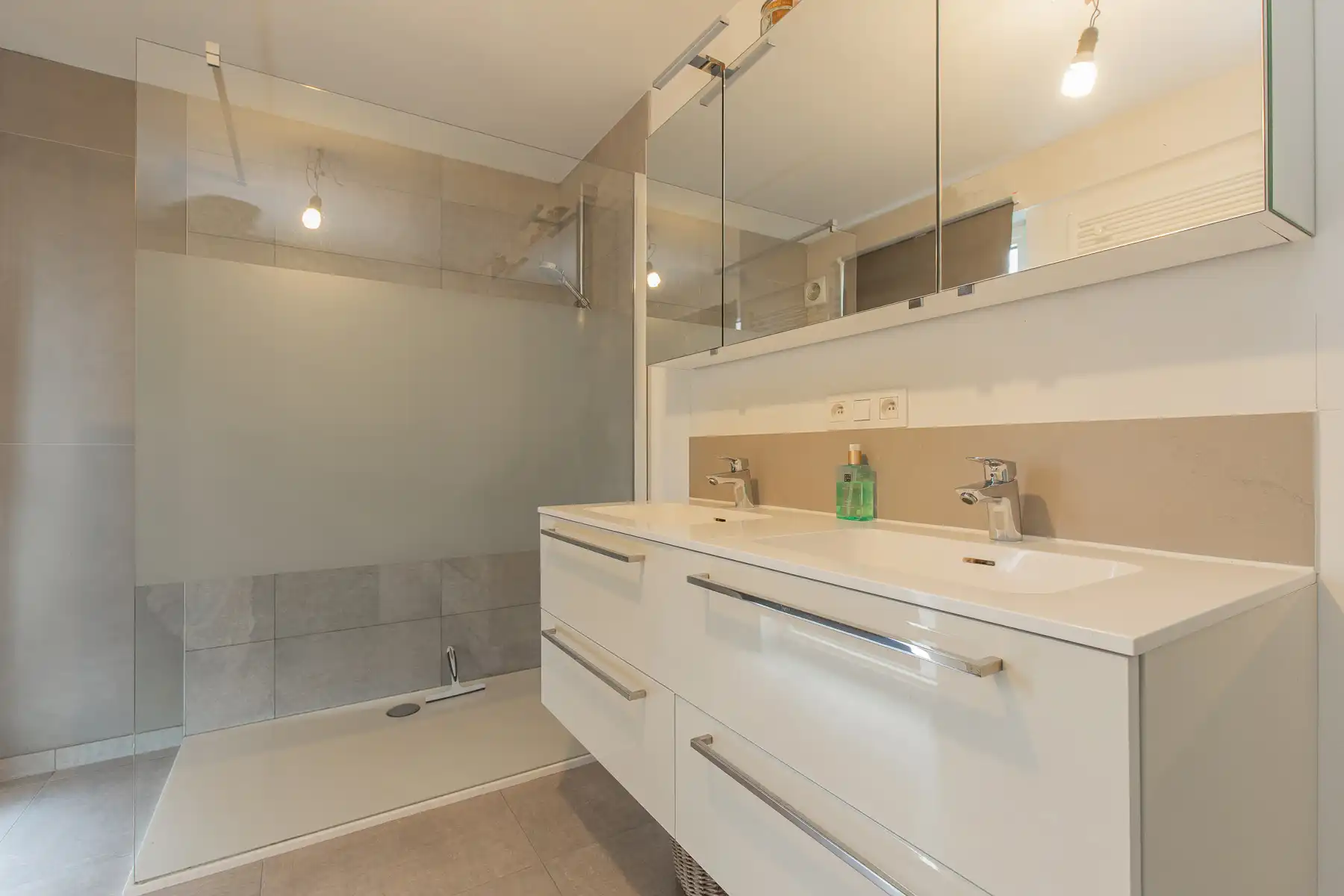 Fantastisch gelegen duplex foto 6