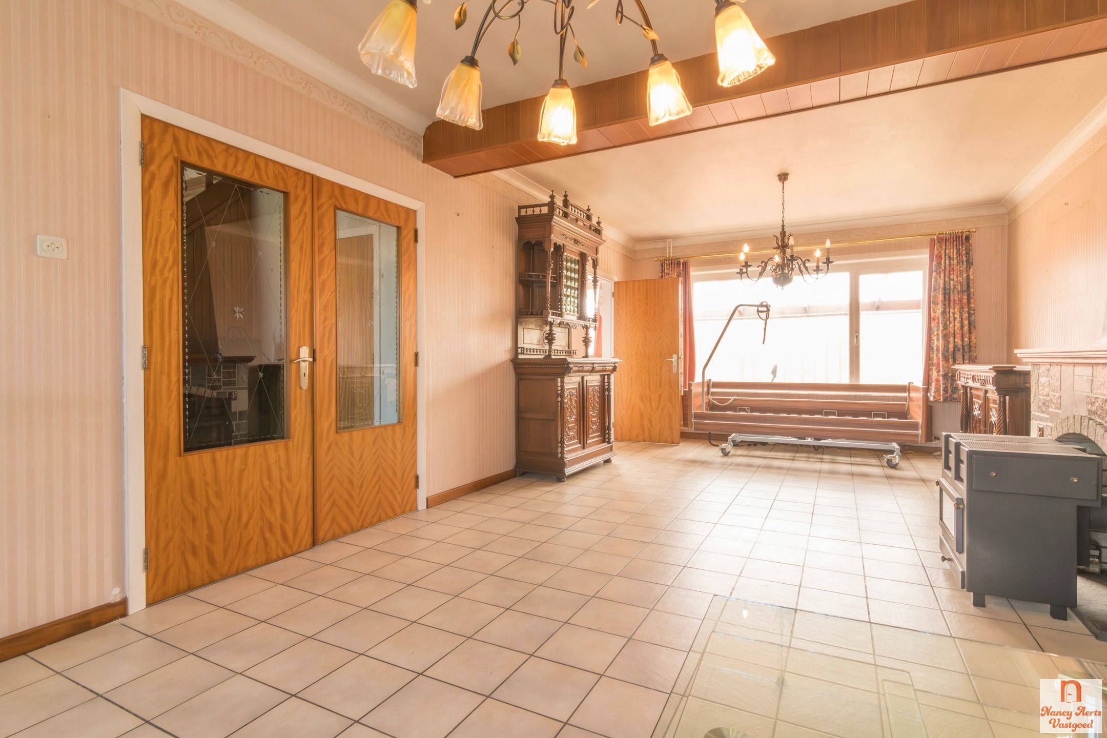 Charmante woning met grote tuin en renovatiemogelijkheden foto 12