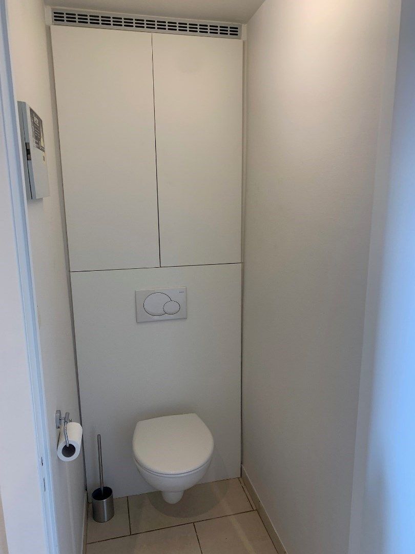 Gerenoveerde, ruime én zonnige studio op de zeedijk foto 9