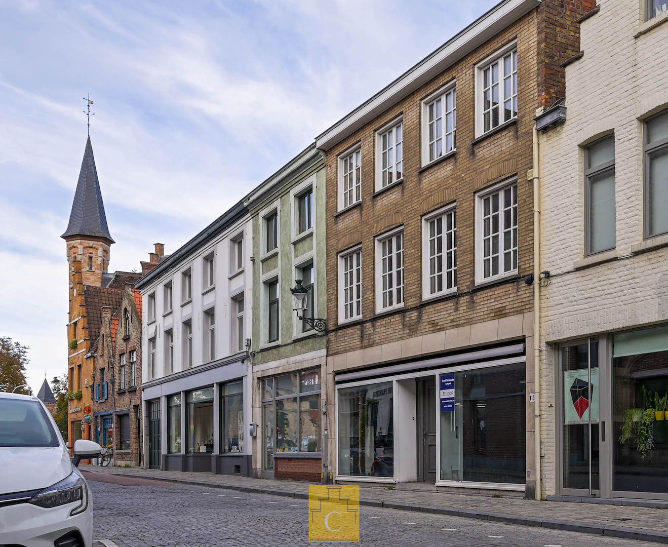 interessant handels- en investeringspand op een hippe locatie foto {{pictureIndex}}