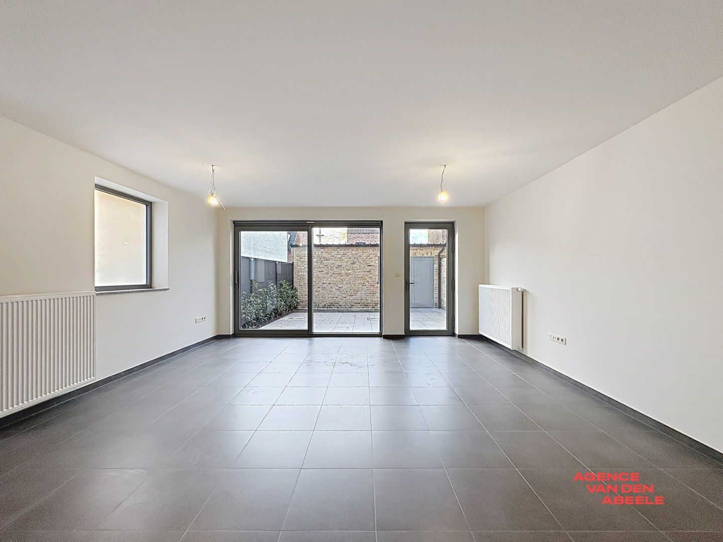 Nieuwbouw woning met 2 slaapkamers en en garage foto 5