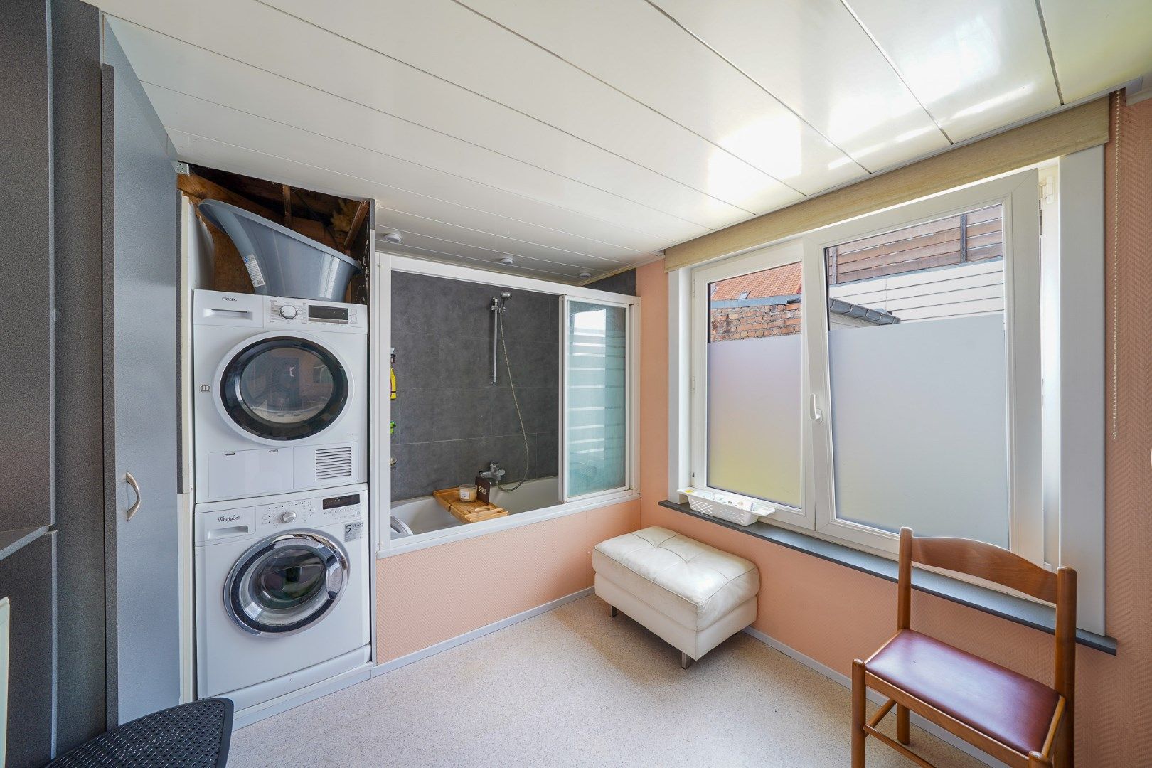 Ruime gezinswoning met 5 slaapkamers te Oostende foto 17