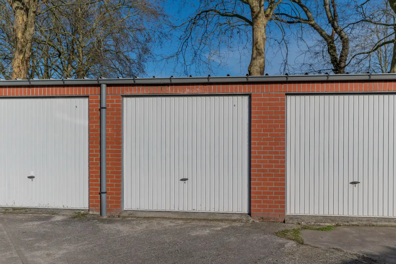 Instapklare woning te koop in Bissegem met garagebox!  foto 13