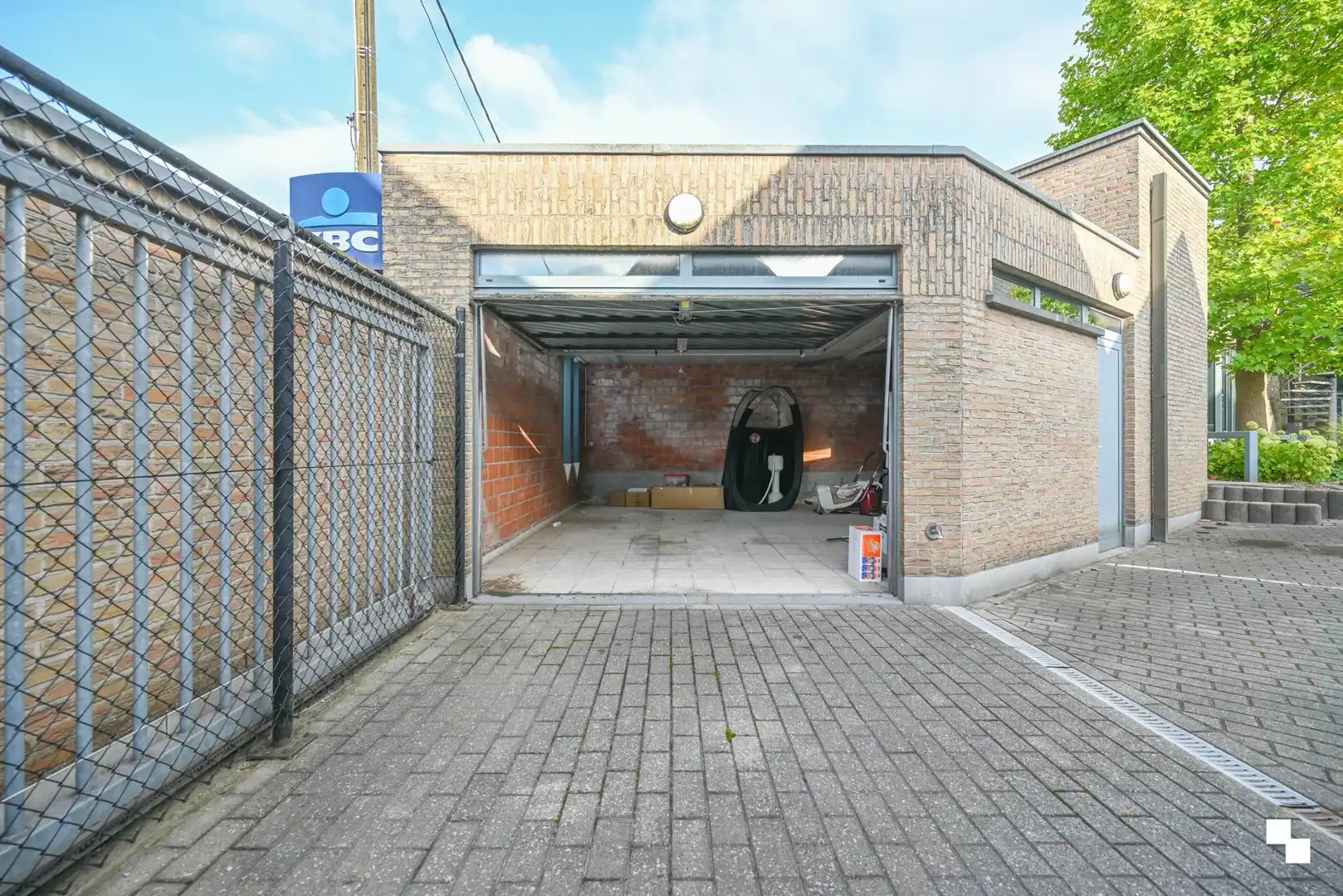 Opbrengsteigendom nabij centrum van Desselgem foto 30