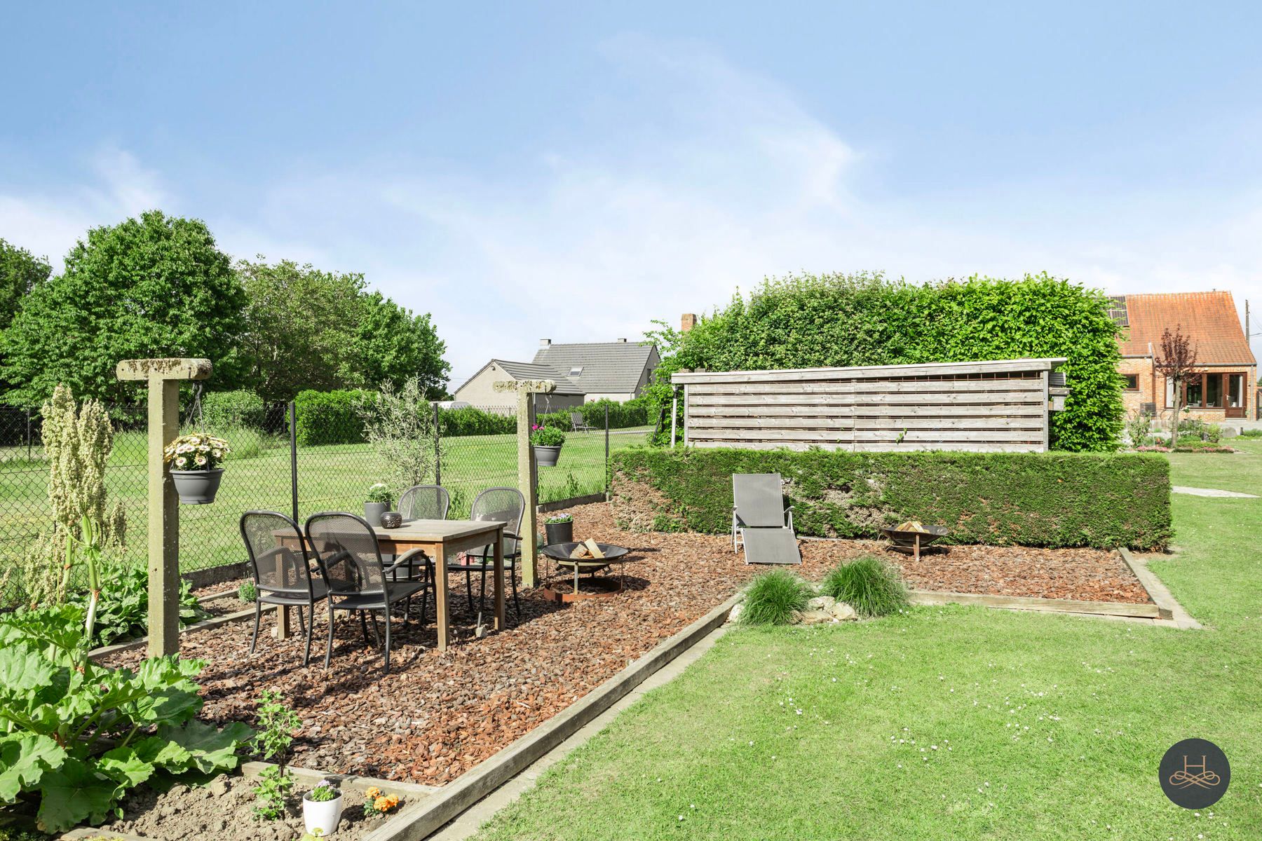 Perfect onderhouden en ruime woning met prachtige ZW tuin foto 43