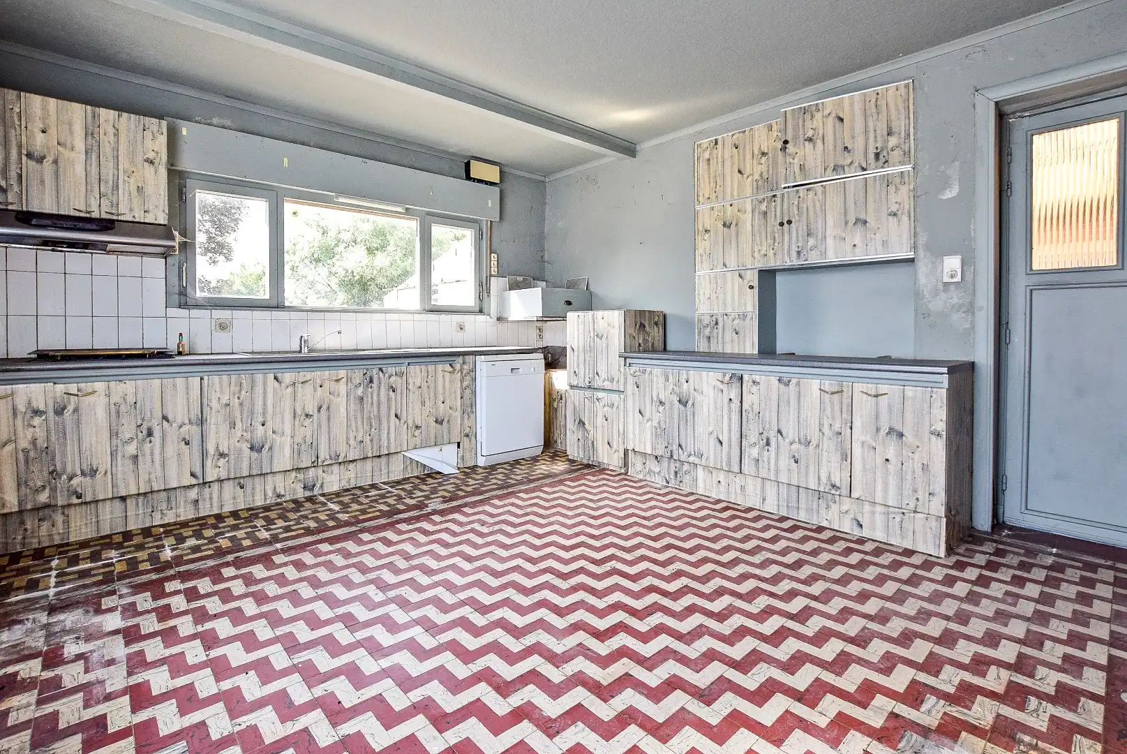 Woning met een enorm potentieel aan bruikbare oppervlakte op 1441m². foto 7