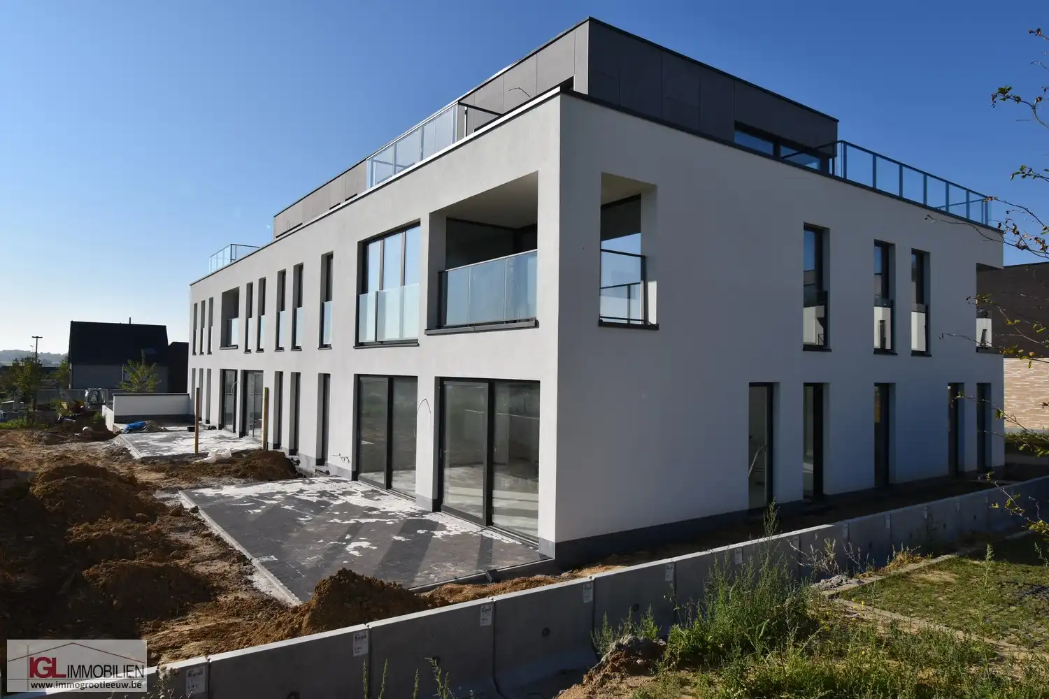 Luxueus nieuwbouwappartement foto {{pictureIndex}}