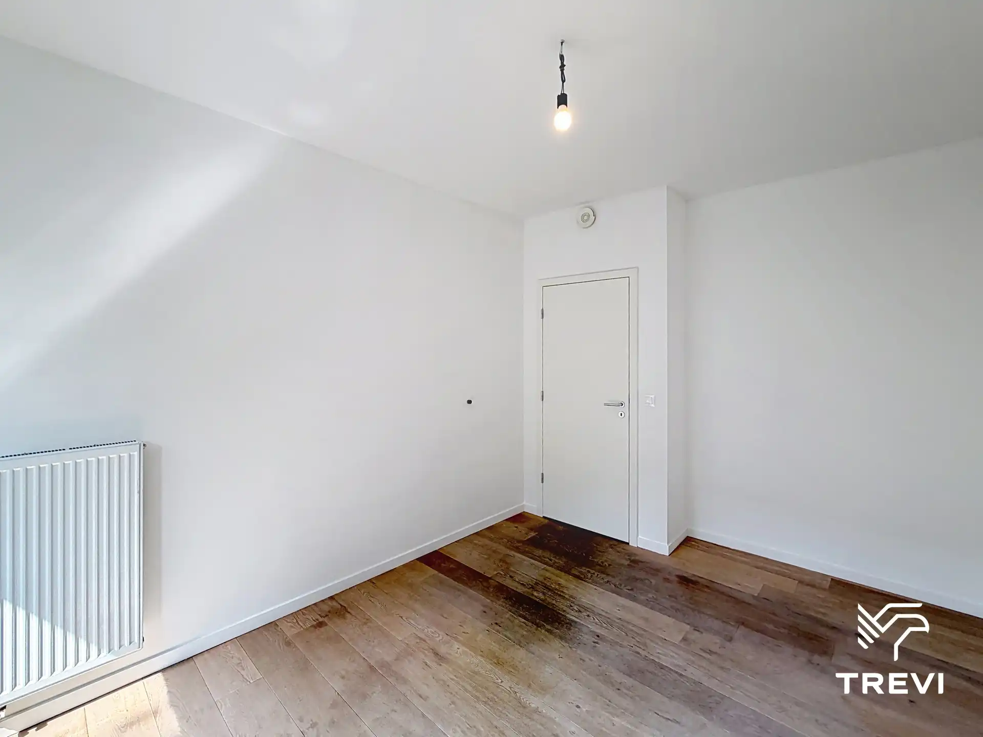 EUROPESE WIJK – Mooi 1-slaapkamerappartement met parking! foto 10