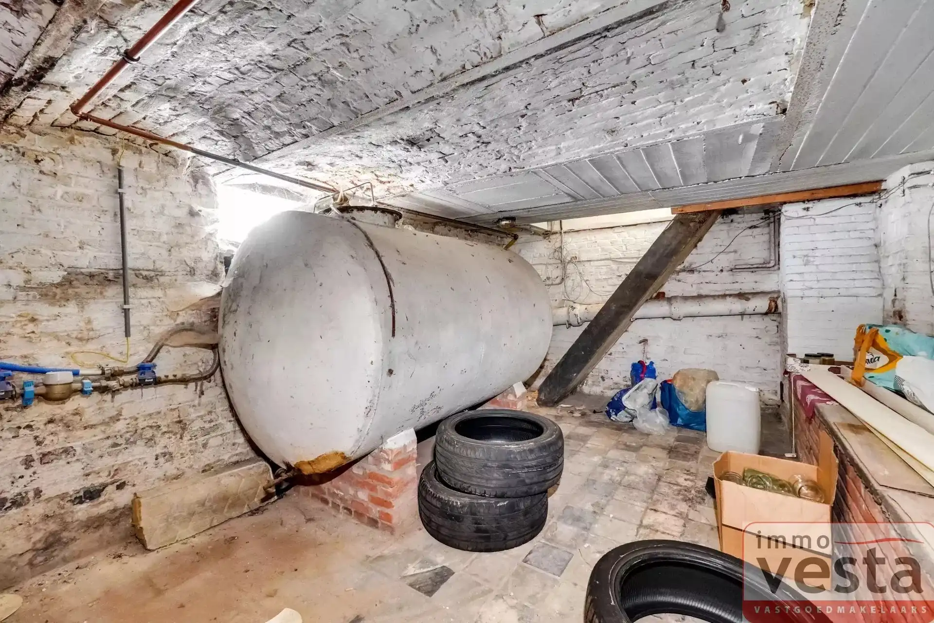 Ruime rijwoning op wandelafstand van centrum foto 20