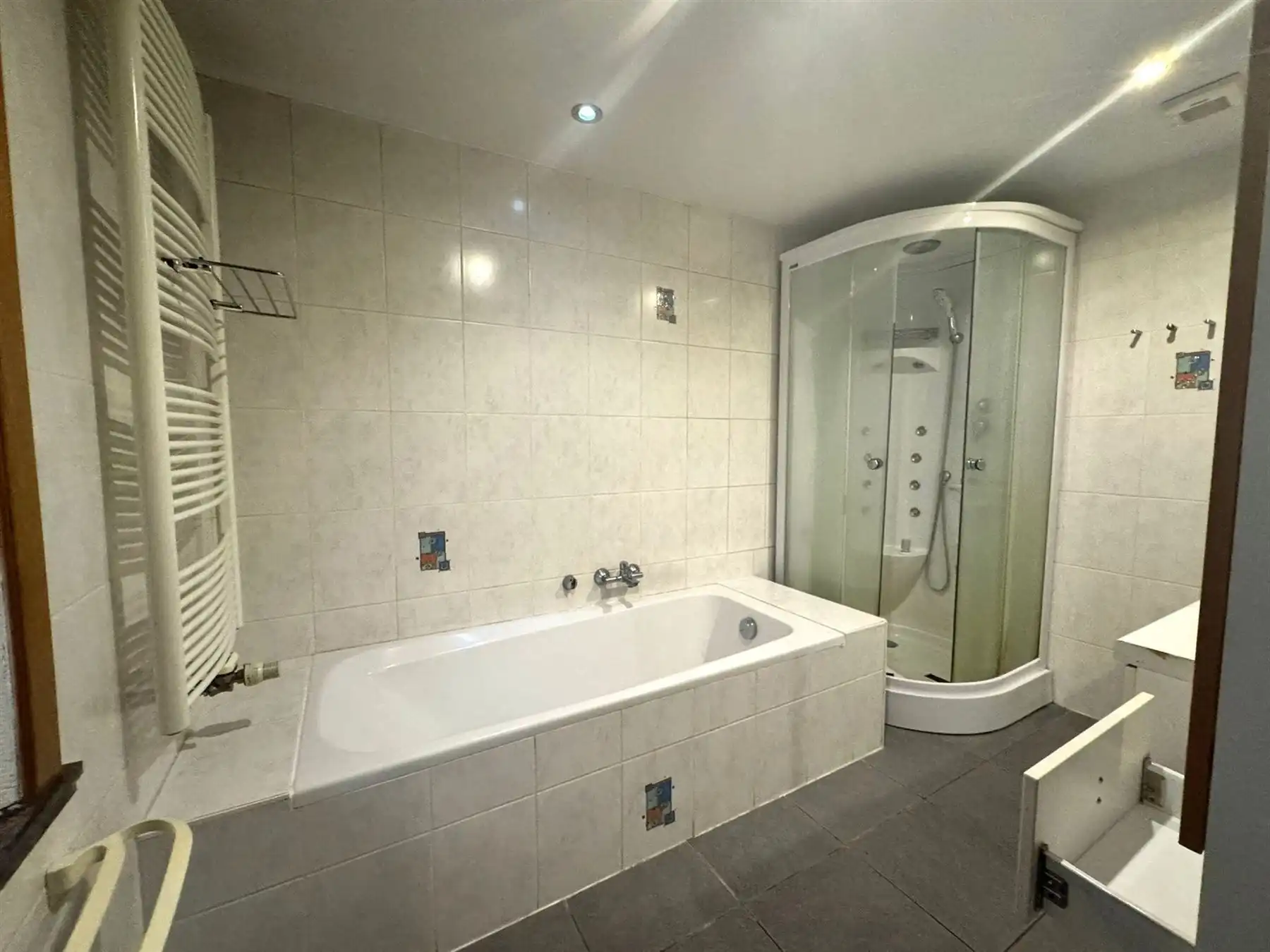 Landelijke woning met 5 slaapkamers - geen renovatie plicht - Deelgemeente Otegem foto 6