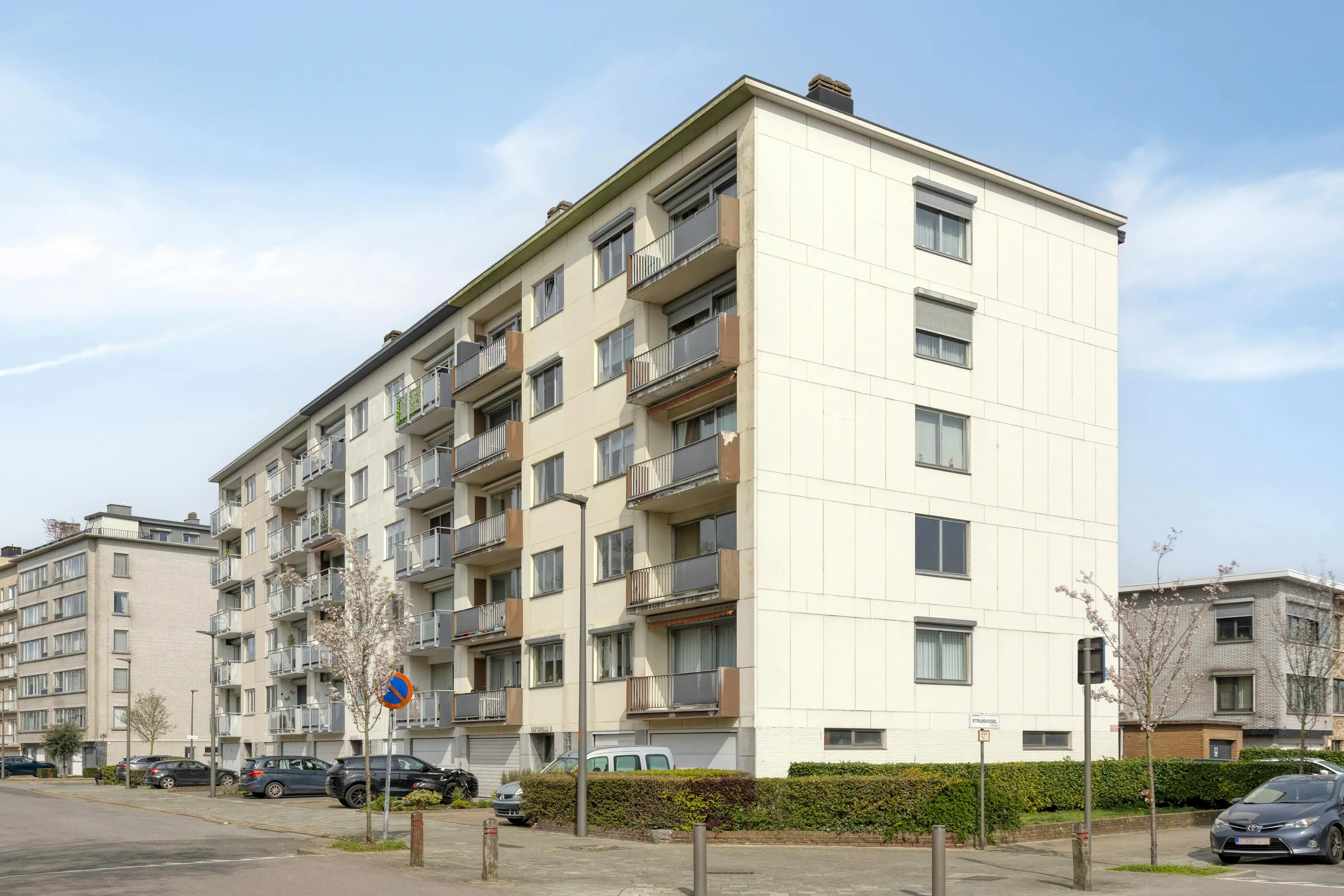 Appartement met 3 slaapkamers en parking te koop in Merksem! foto 19