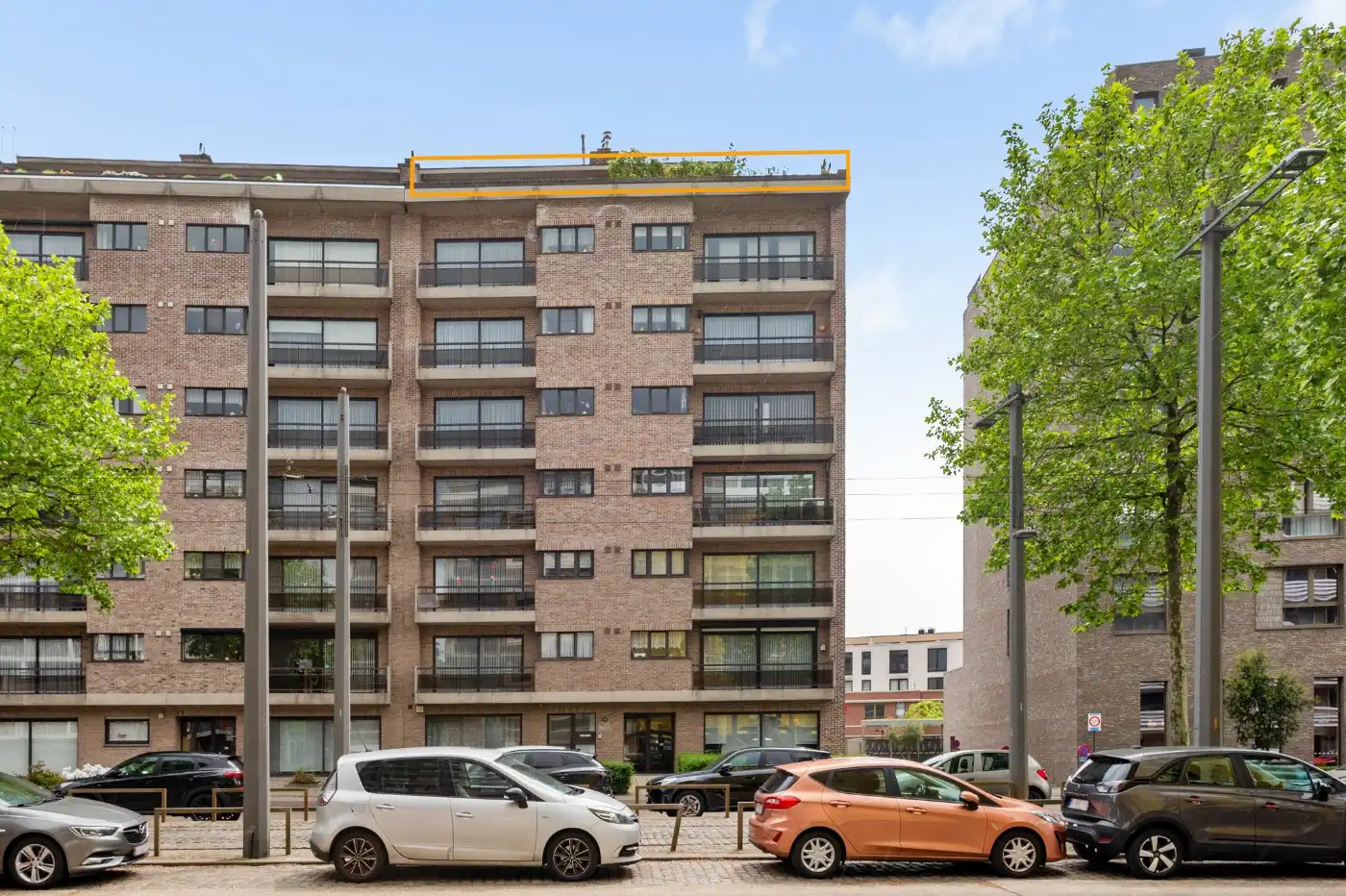 Centraal gelegen, instapklaar app. op de 7e verd. met 2 slpk., groot terras en garagebox foto 32