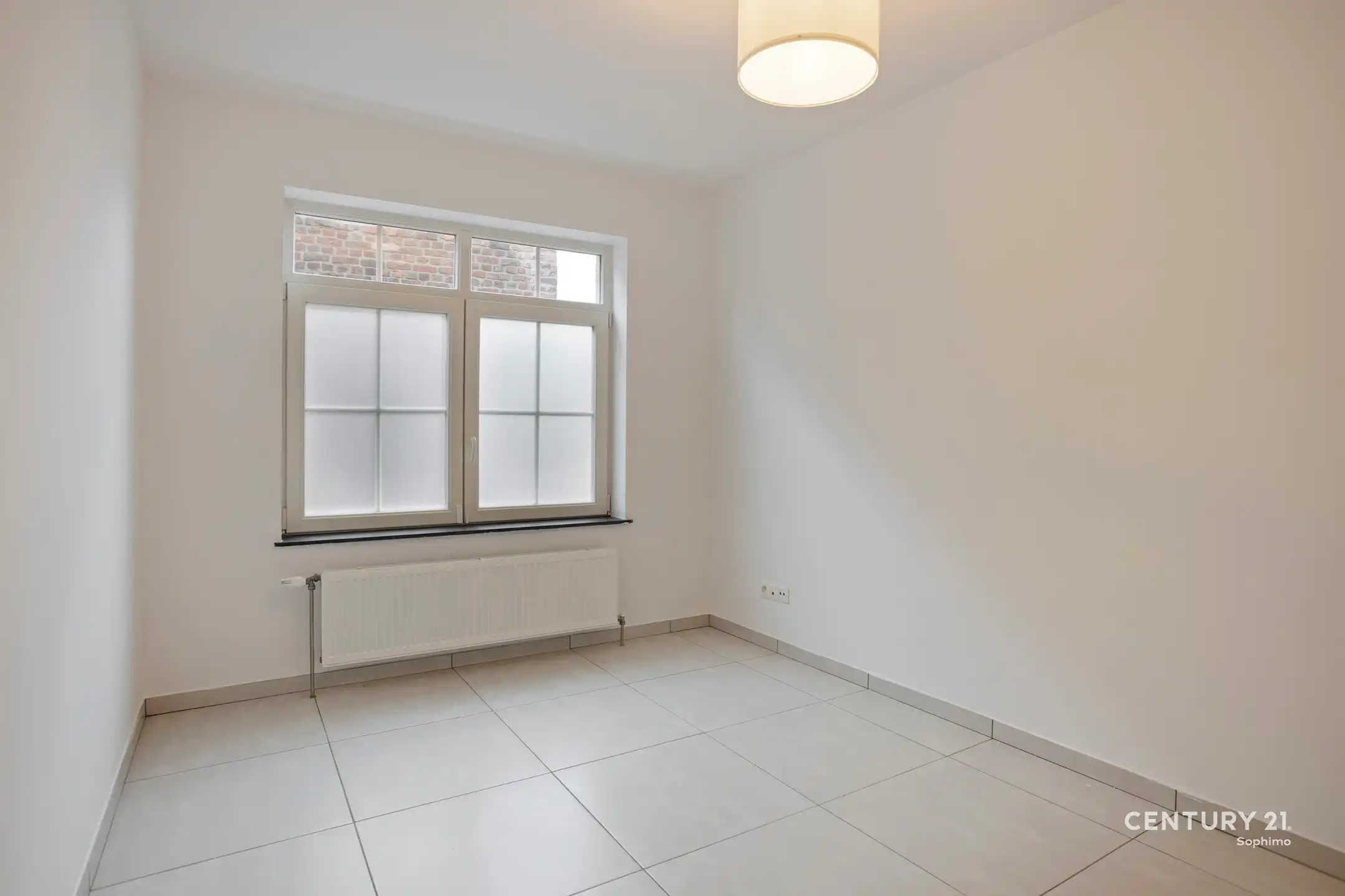 Gunstig gelegen ééngezinswoning met 4 slaapkamers foto 8