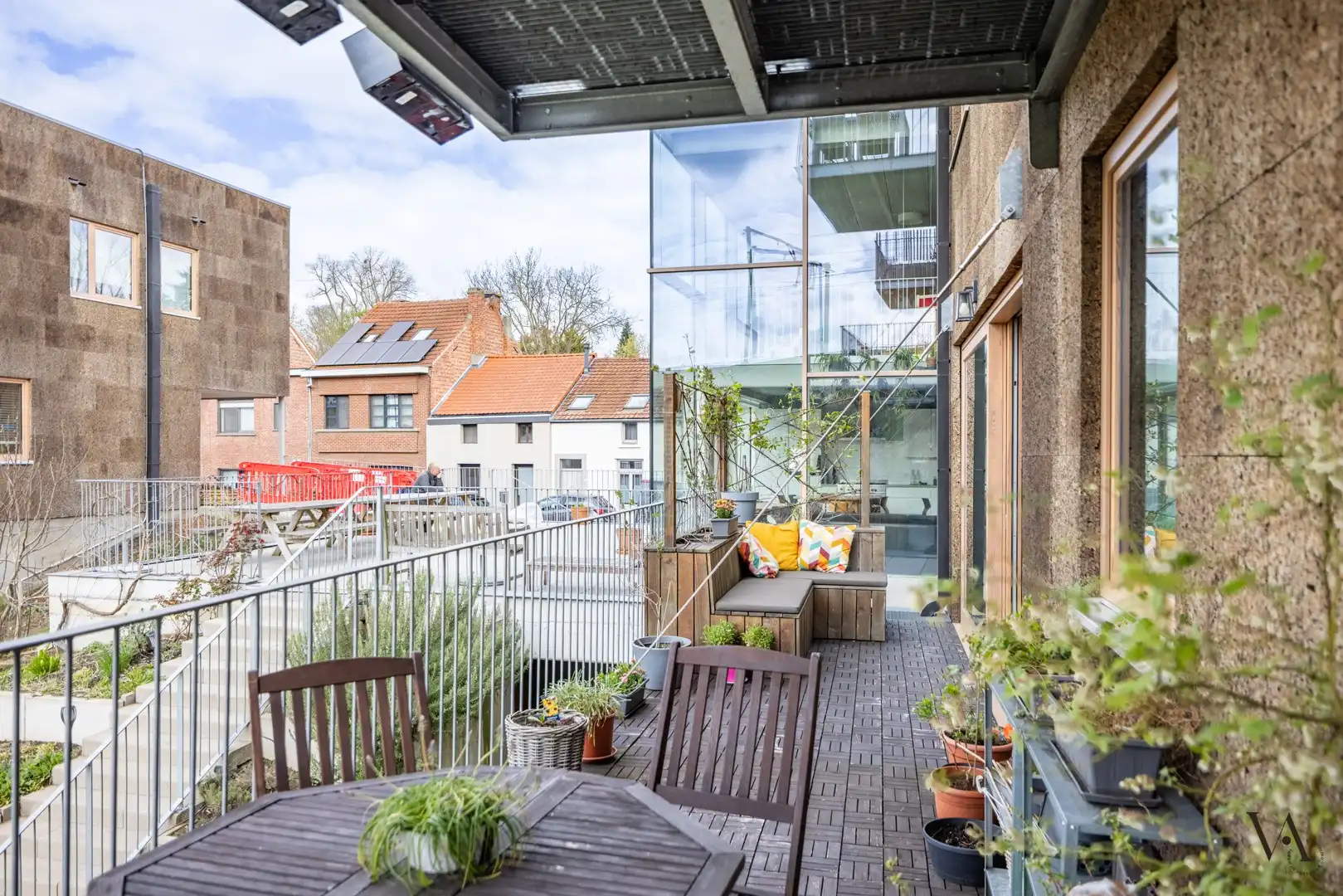 Recent en lichtrijk 2-slaapkamerappartement in uniek co-housing project foto 4