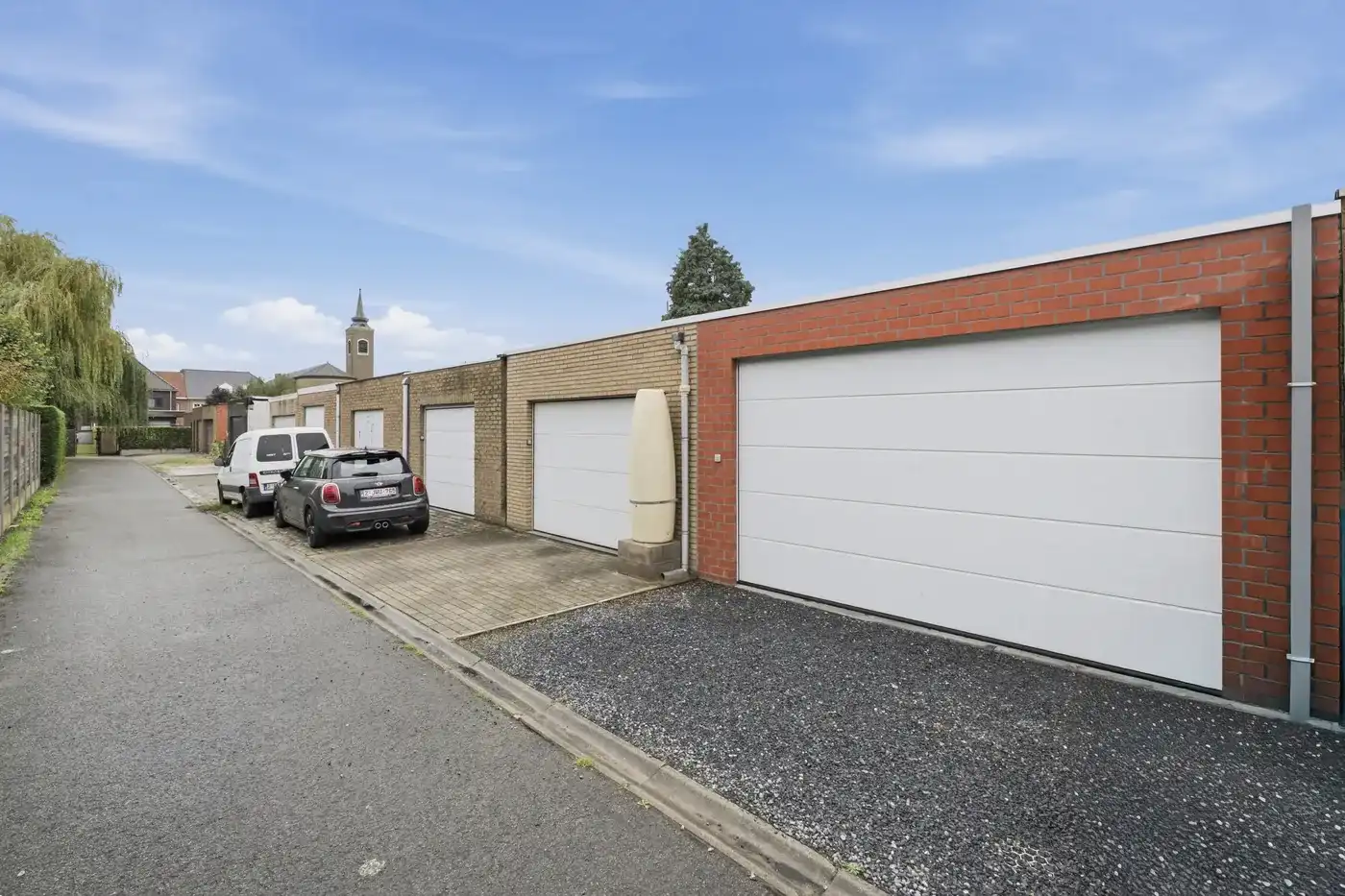 GERENOVEERDE WONING MET 3 SLAAPKAMERS EN GARAGE foto 18