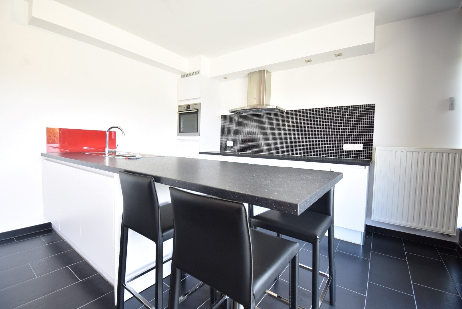 Knap afgewerkt appartement op de eerste verdieping in rustige woonwijk foto 7