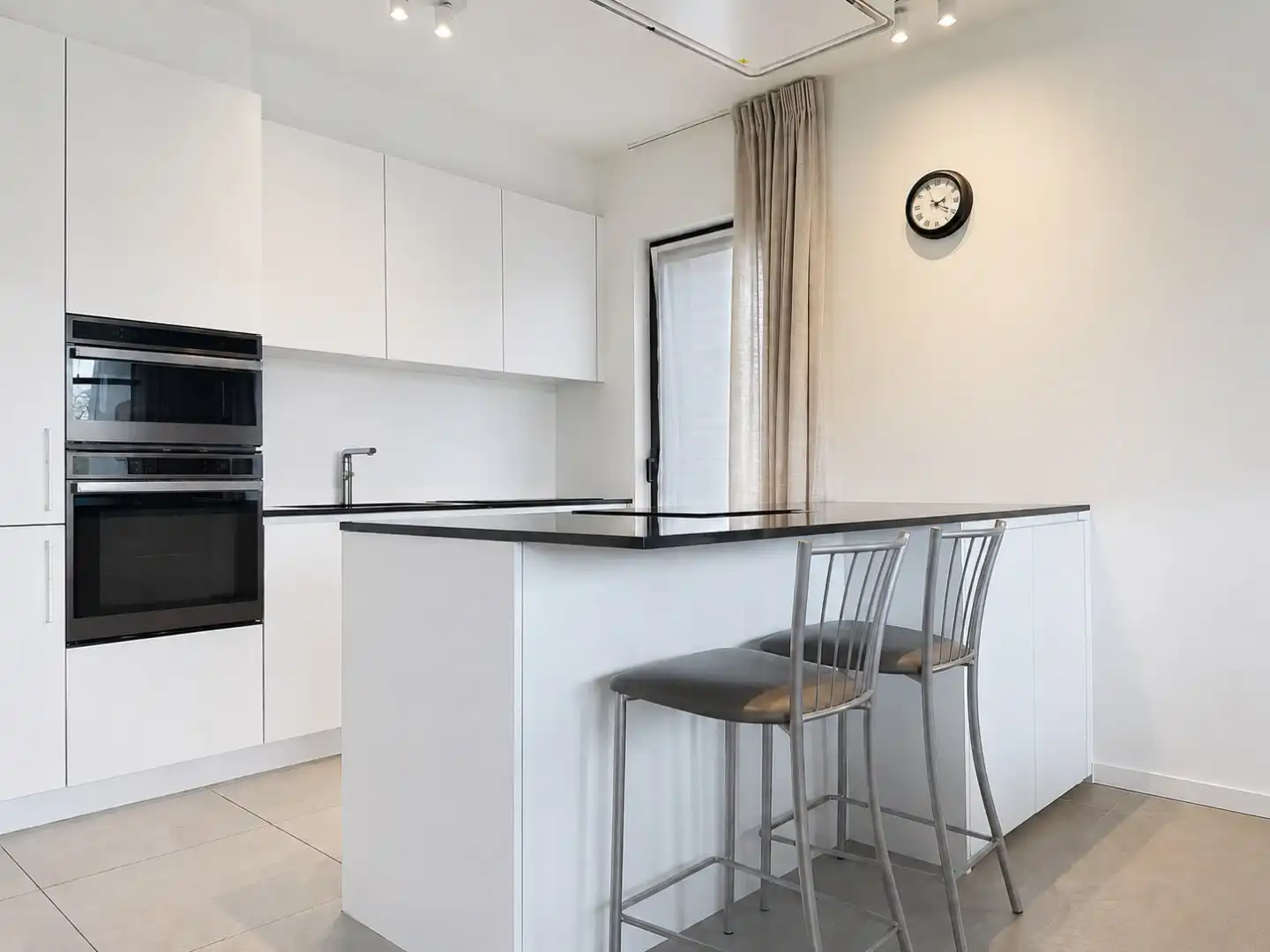 Te huur: ruim, luxueus appartement (95 m²) met prachtig uitzicht! foto 7