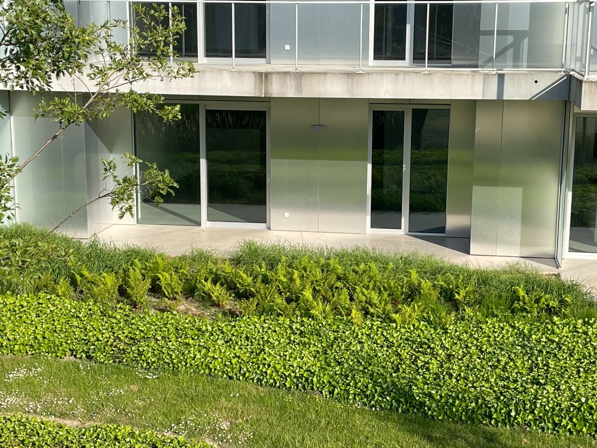 Twee-slaapkamer GELIJKVLOERS nieuwbouw hoekappartement + terras foto 7