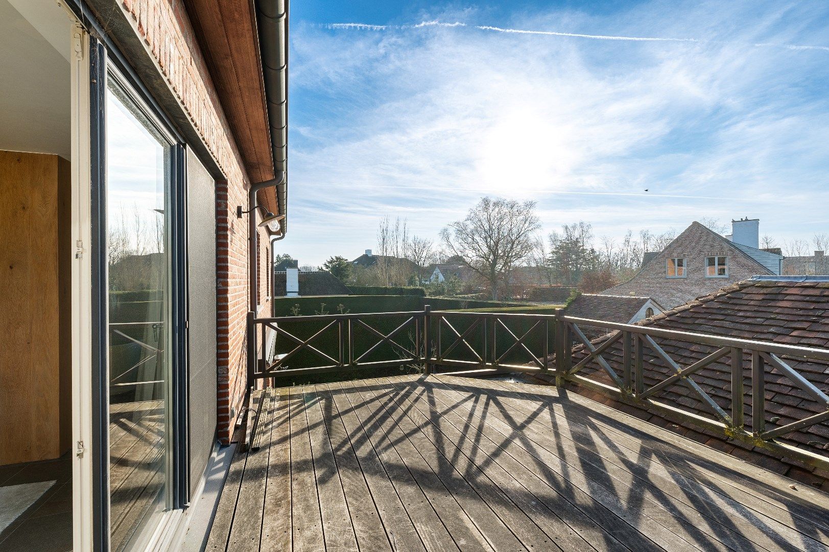Luxueus afgewerkte villa met  buitenzwembad. foto 15