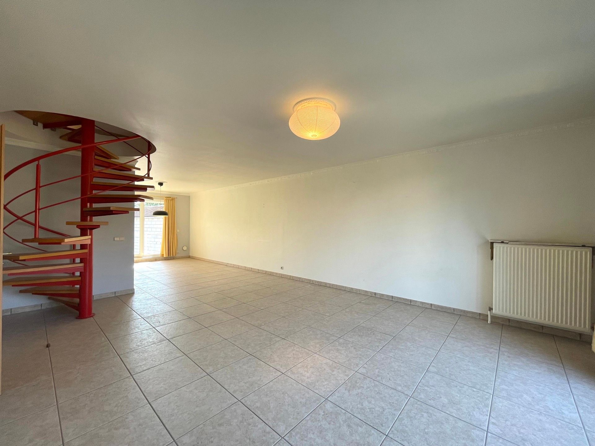 Duplex-appartement met drie slaapkamers en garage foto 2