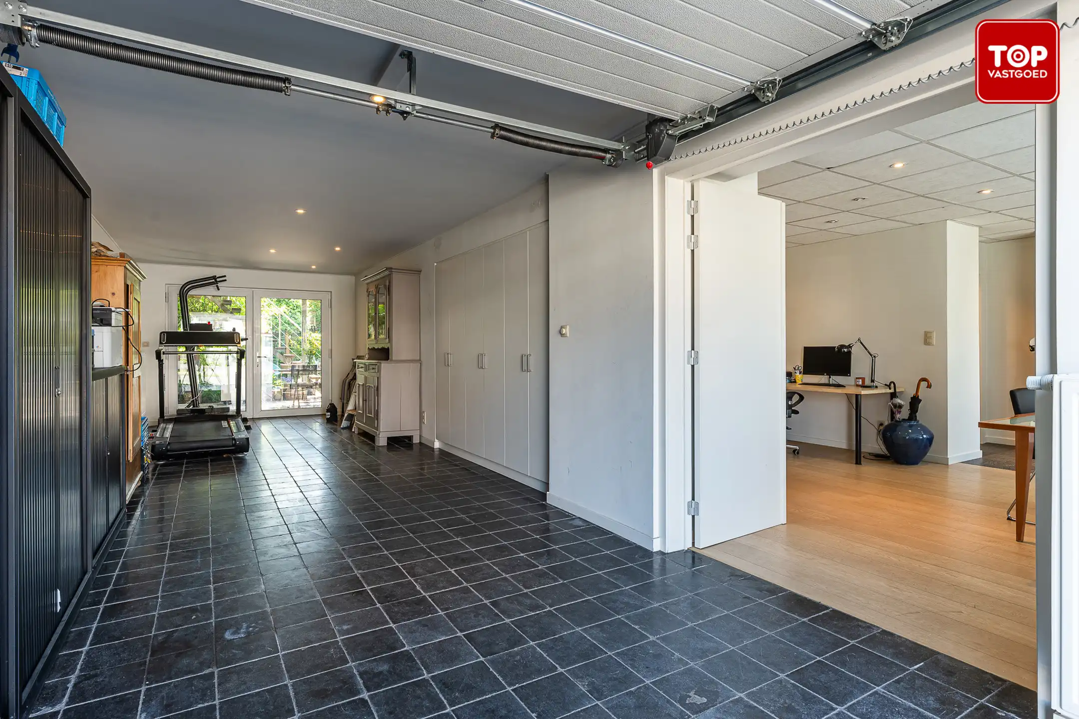 Instapklare combinatie van handelsgelijkvloers en bel-etagewoning op een uiterst gunstige locatie. foto 12