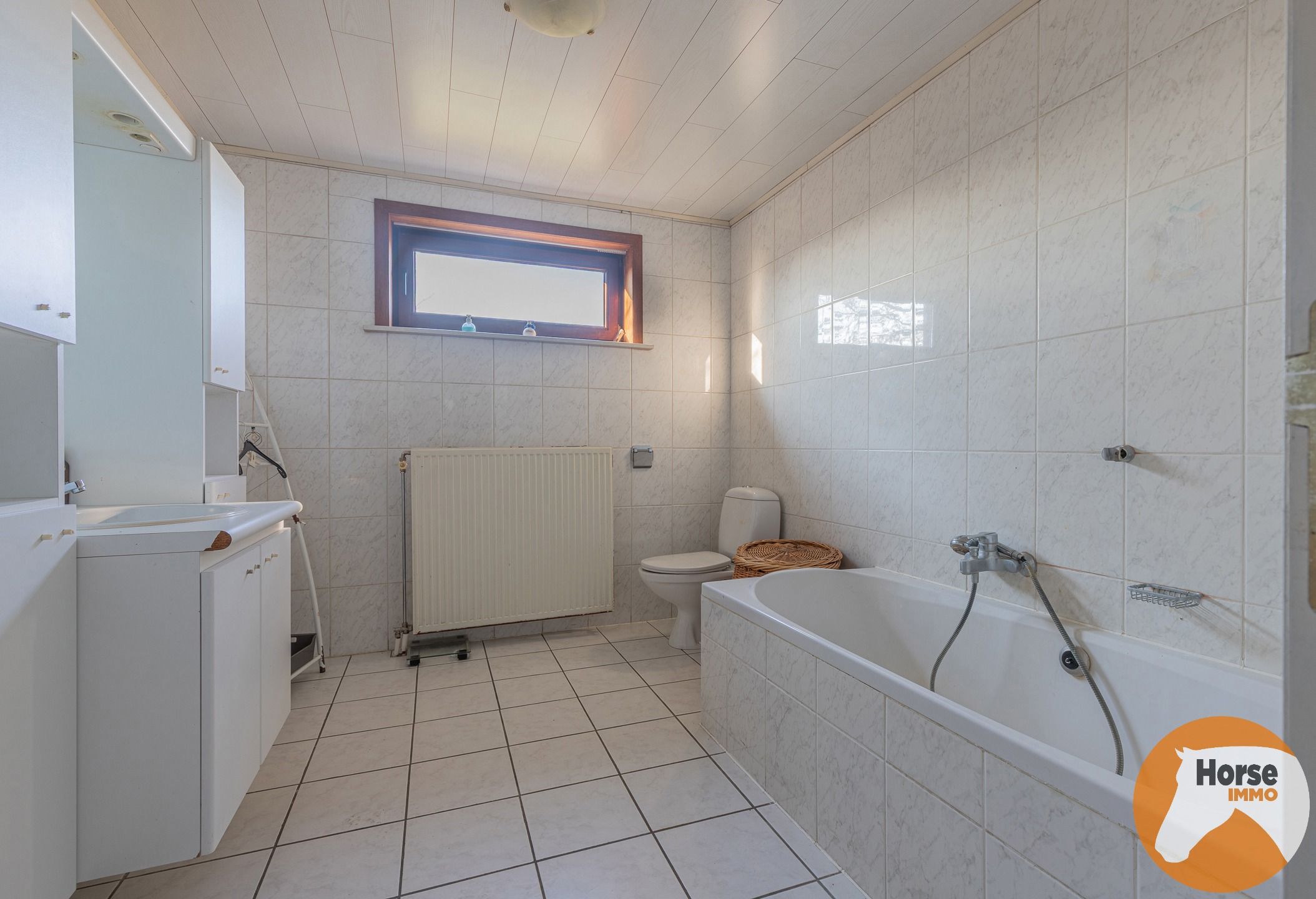 LAARNE- &nbsp;Landbouweigendom met geïntegreerde woning&nbsp; foto 13