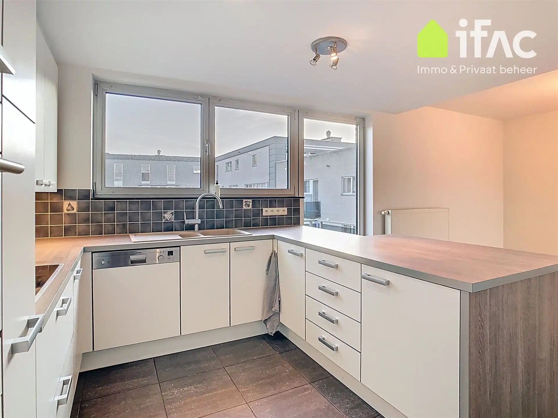 Appartement 3 slaapkamers en parking foto 9