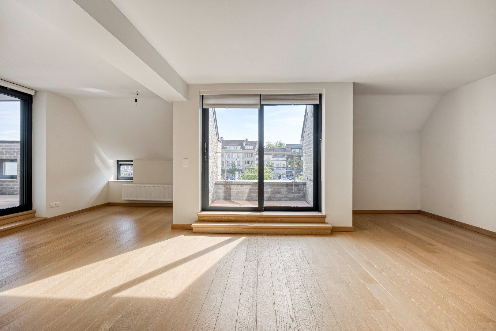 Energiezuinige duplex (140m²) te huur, 3 slpks, terras, autostaanplaats en berging foto 8