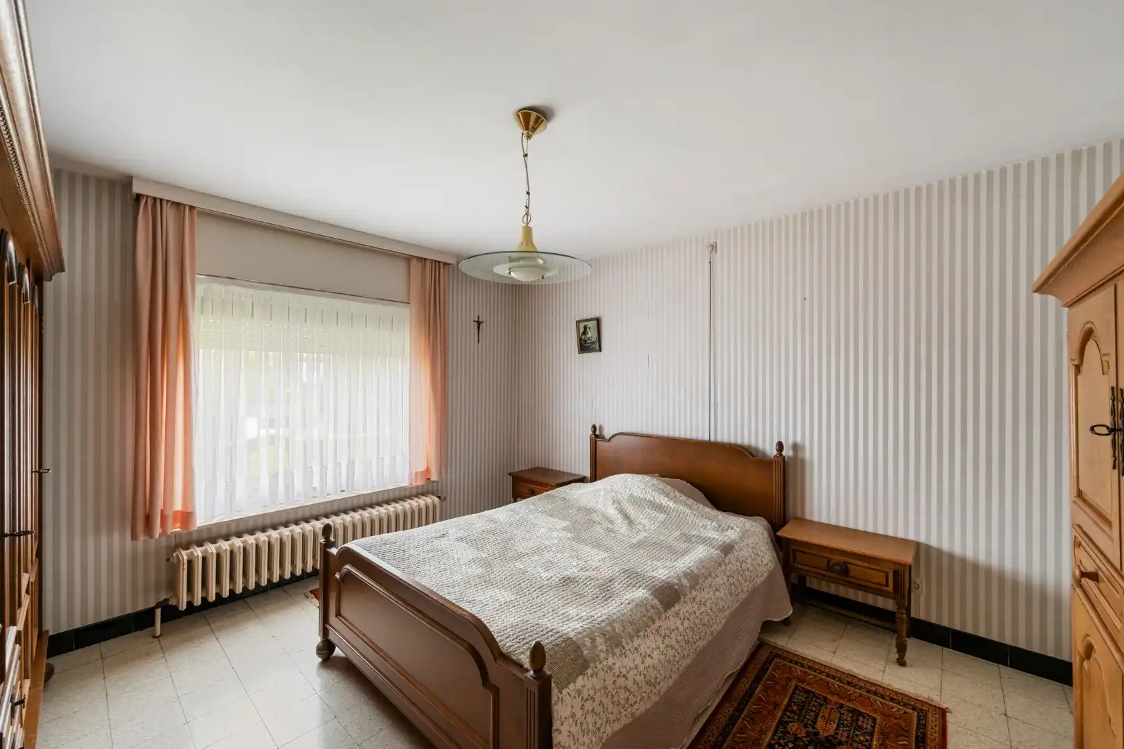 Ruime halfopen woning met 4 slaapkamers, zonnige tuin en garage met oprit in Dadizele foto 10