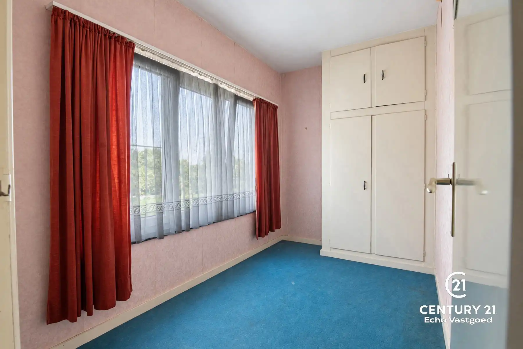 Te renoveren halfopen woonst met veel potentie op topligging foto 28