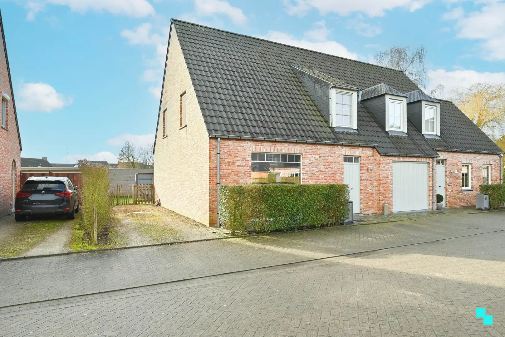 Instapklare, energiezuinige halfopen bebouwing in Oostrozebeke foto 3