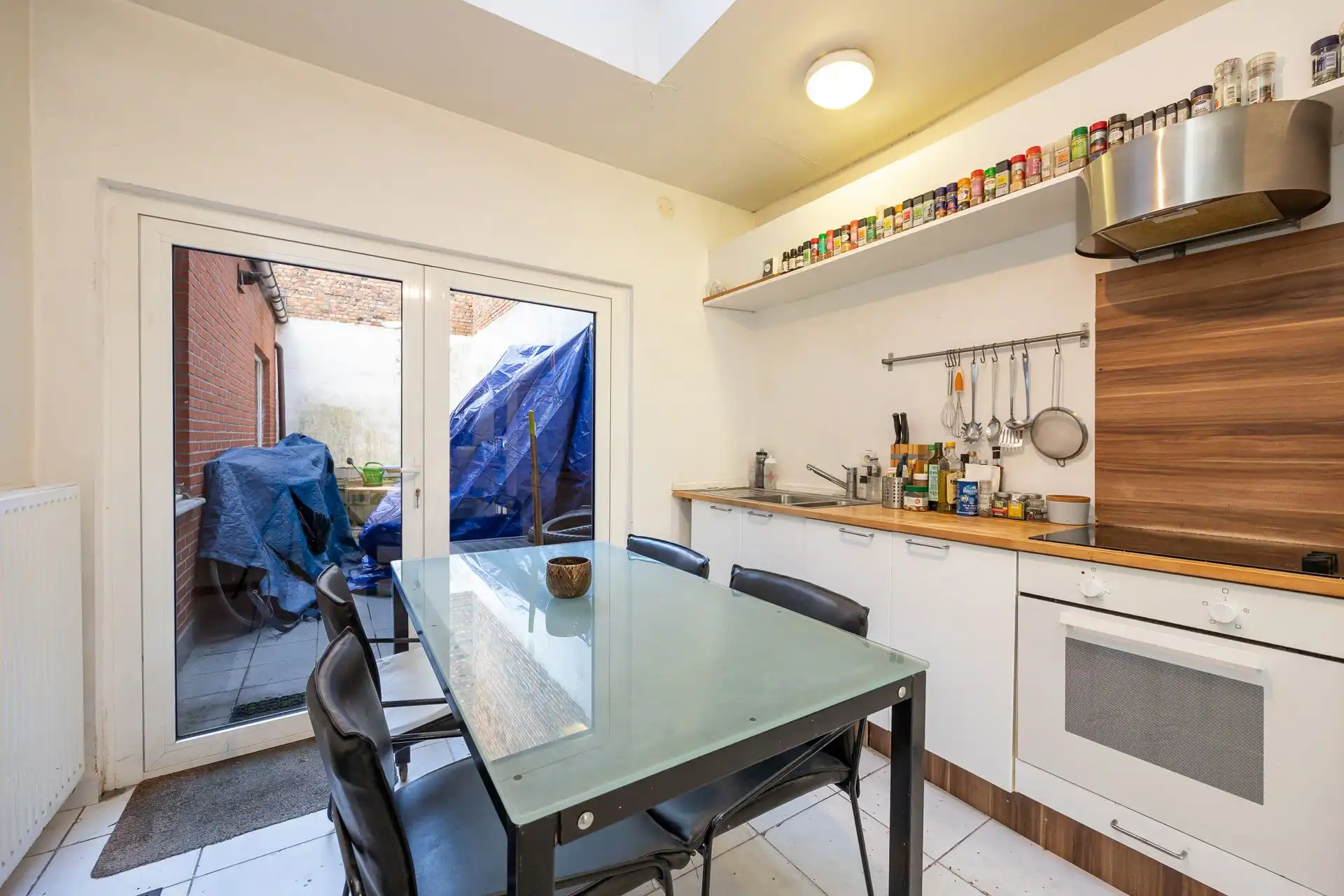 Opbrengstgebouw met 3 units aan wijk 'den Dam' foto 6