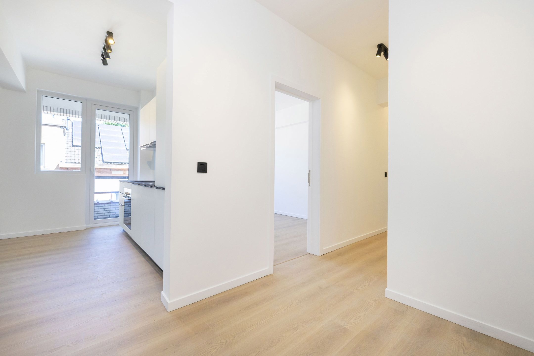 Volledig gerenoveerd appartement - EPC: B- foto 5
