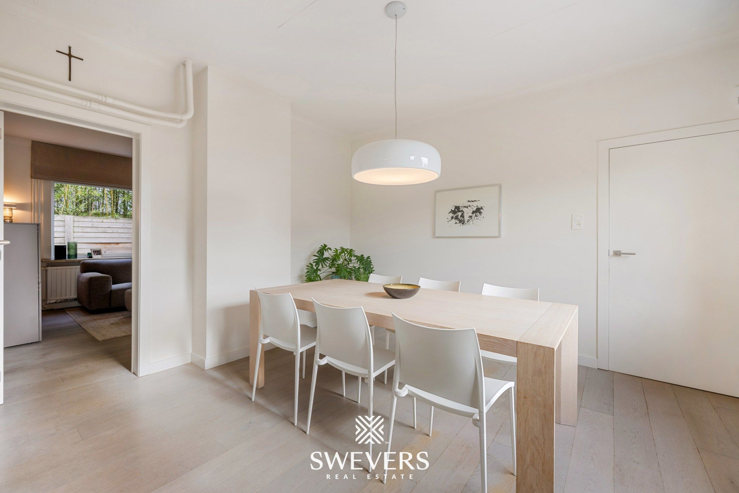 Gerenoveerde woning op 27 are en vergunde stal van 147 m² foto 9