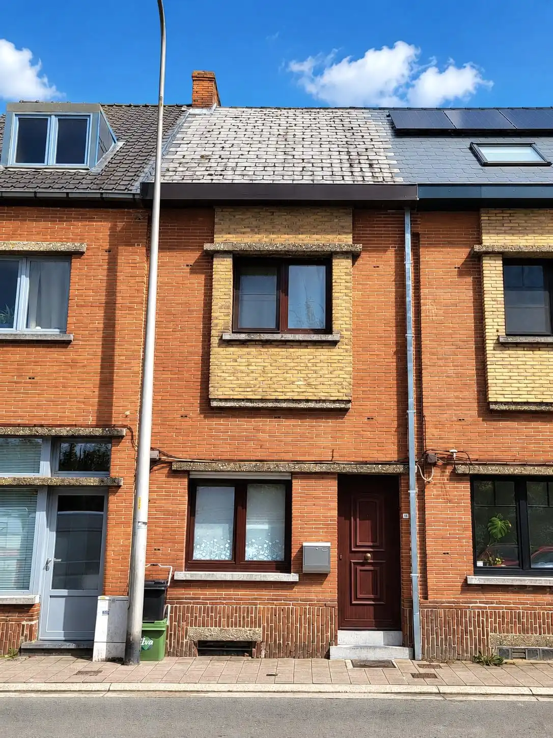 Charmante woning met 3 slaapkamers in centrum Zottegem. foto 2