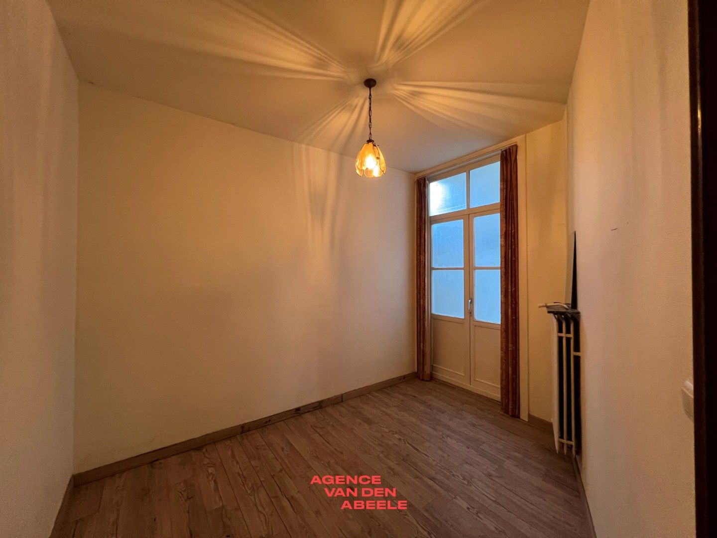 Gelijkvloersappartement vlakbij Sint-Annakwartier foto 11