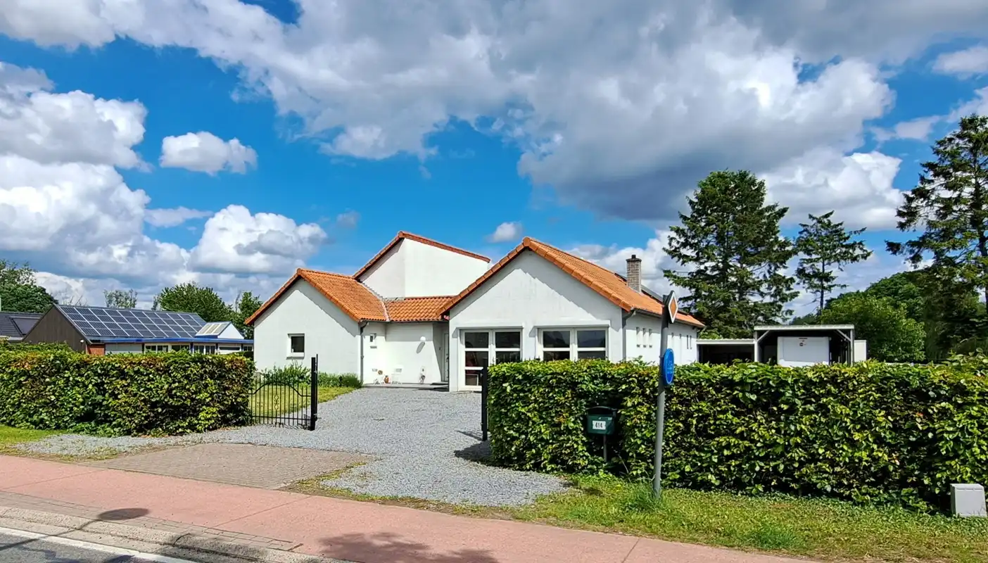 Landelijke, instapklare gezinswoning met gelijkvloers woongenot foto 20